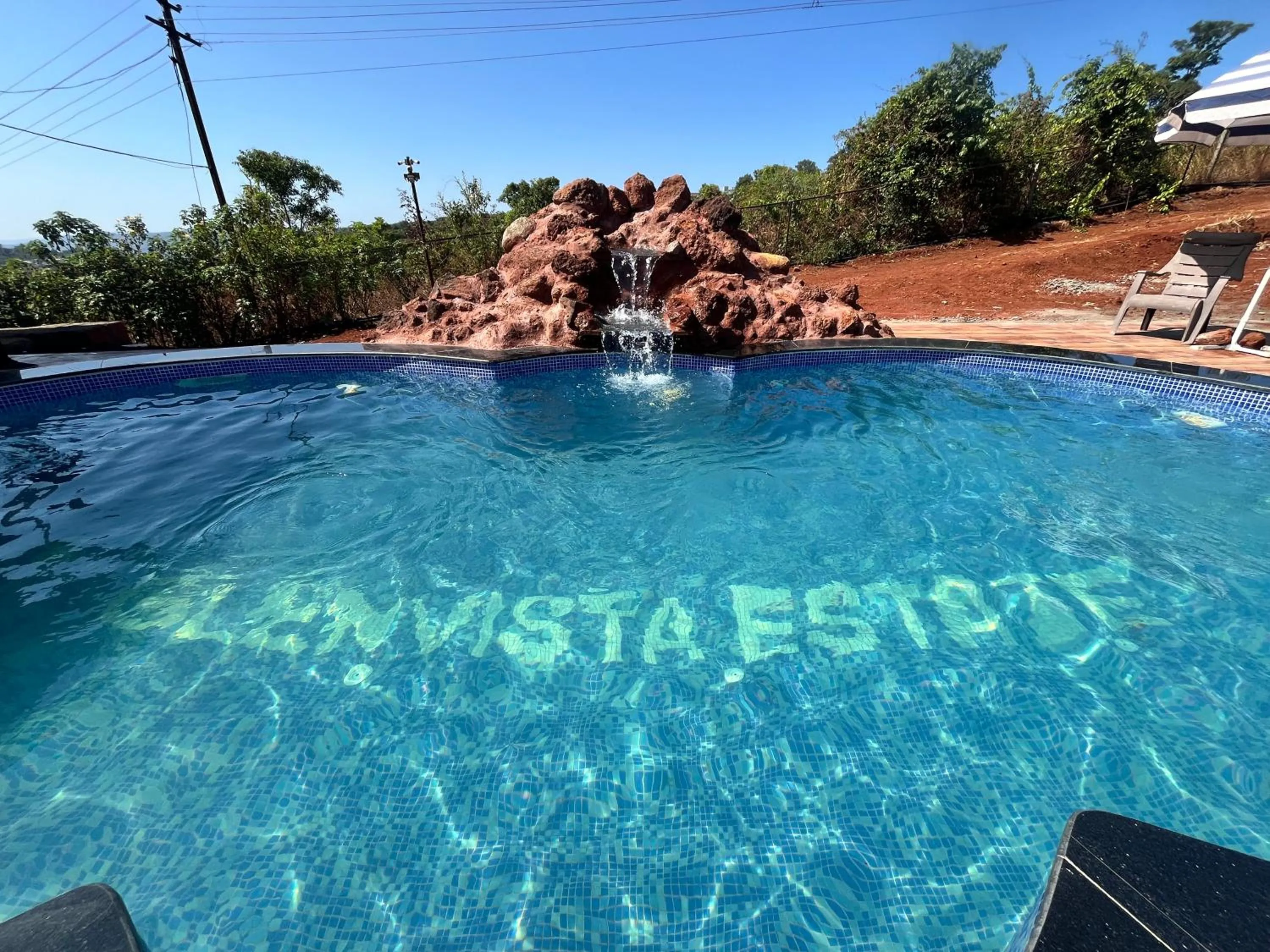 Swimming pool in Glenvista Estate