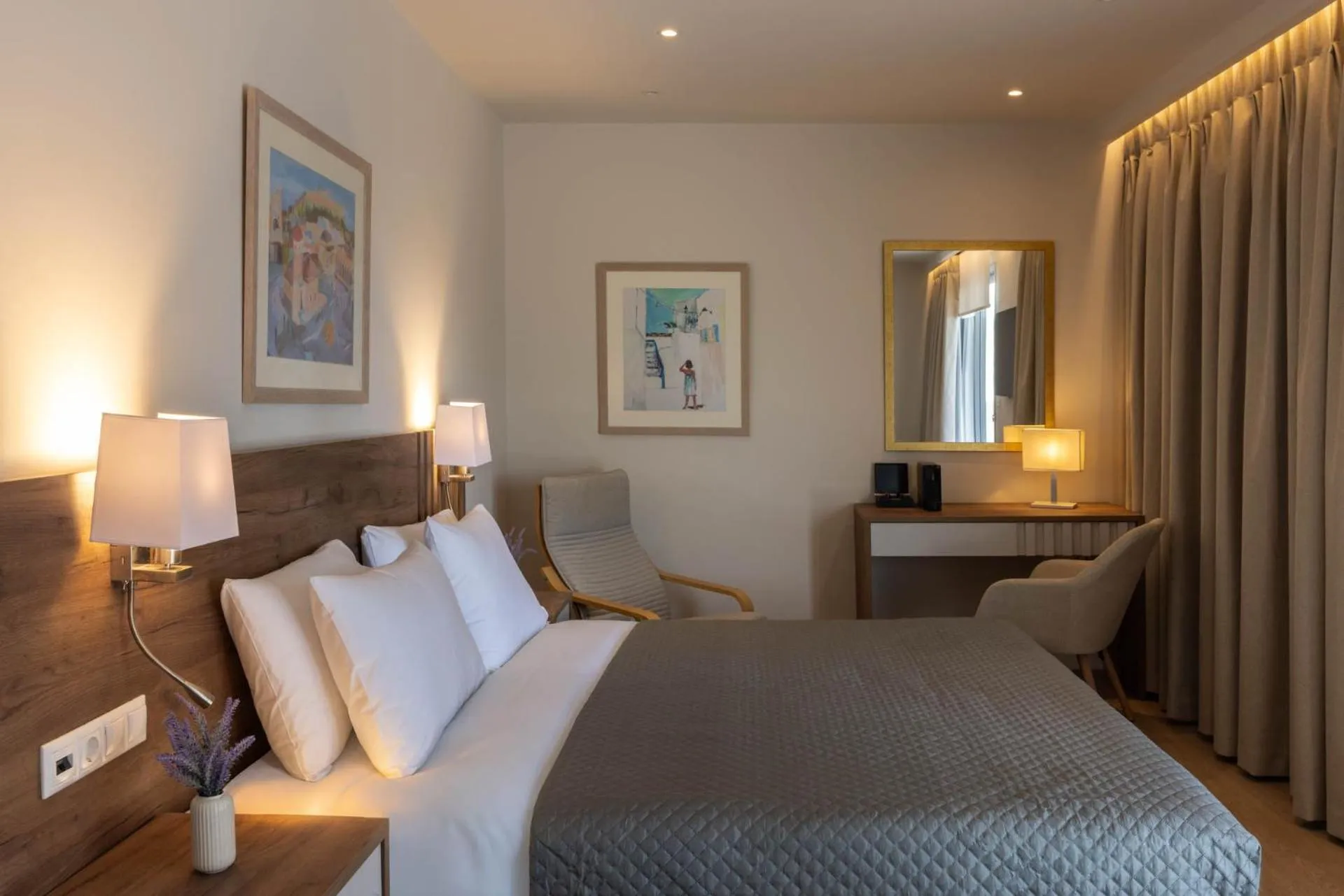 Bed in Port Tower Piraeus