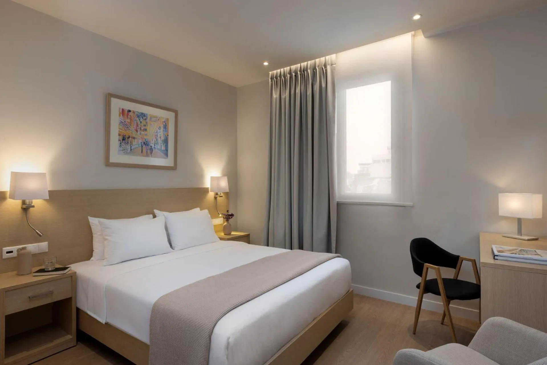 Bed in Port Tower Piraeus