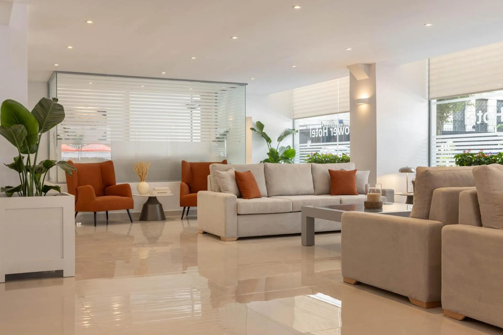 Lobby or reception in Port Tower Piraeus