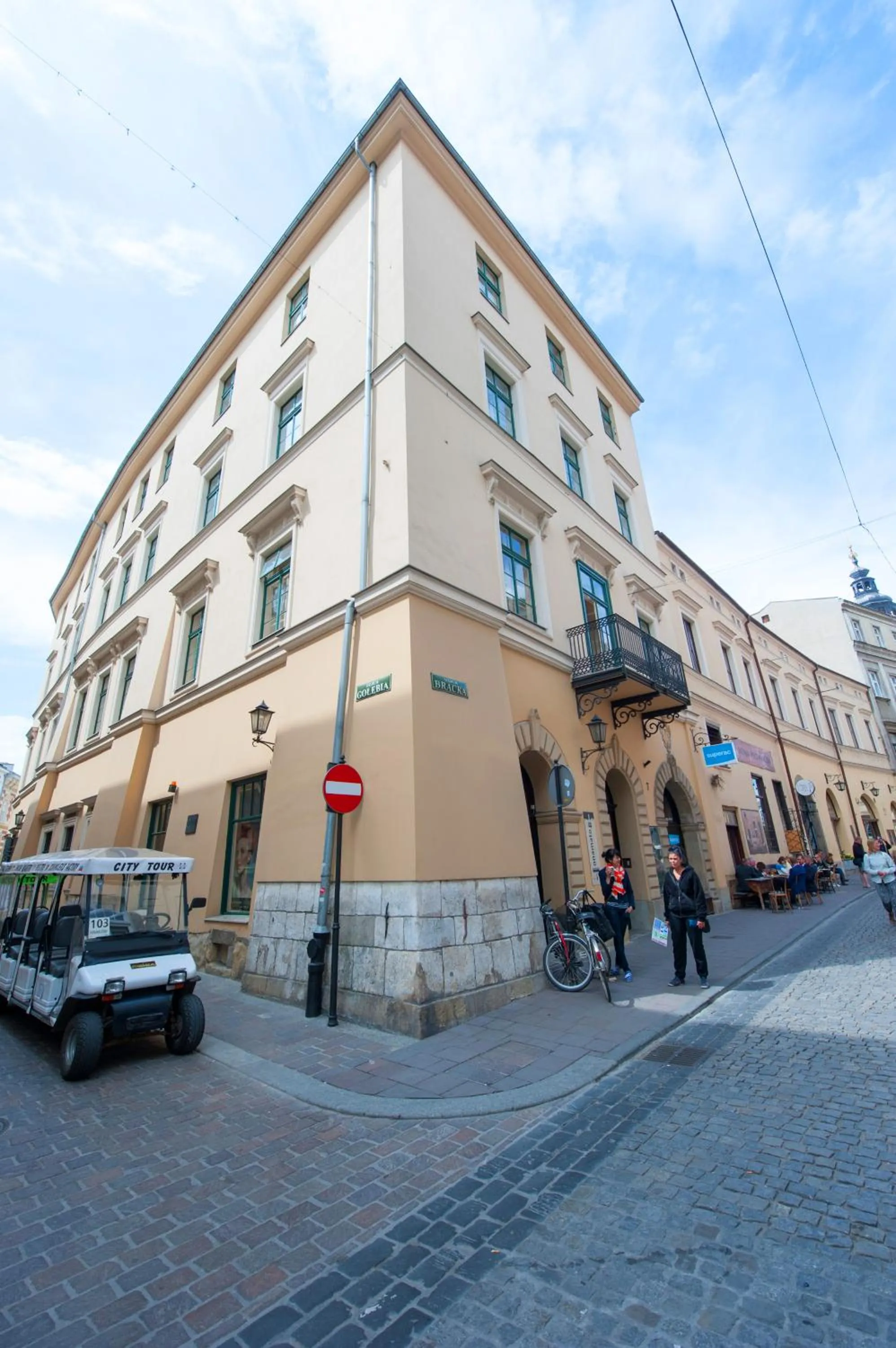 Property building in Apartments Roman