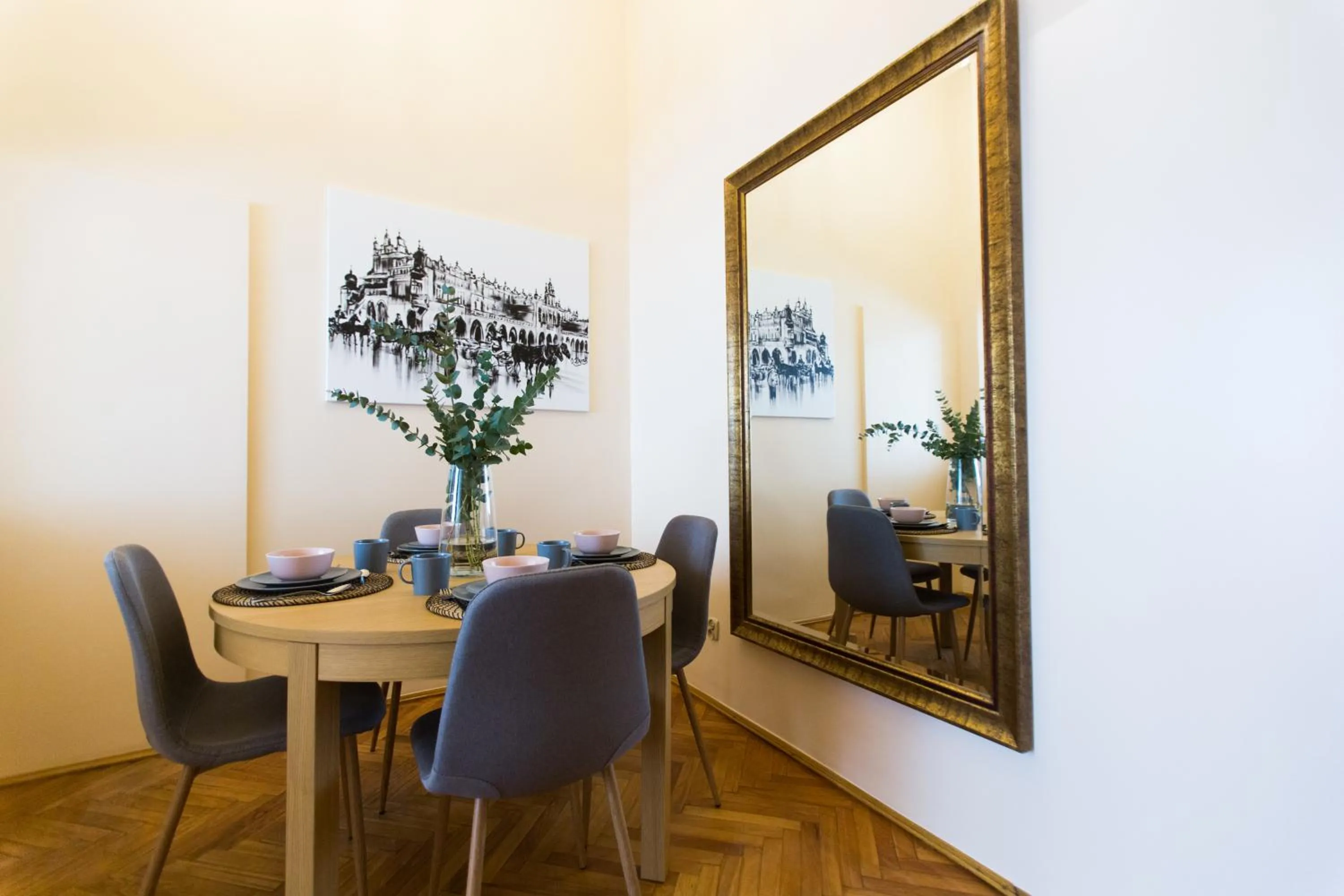 Dining area in Apartments Roman