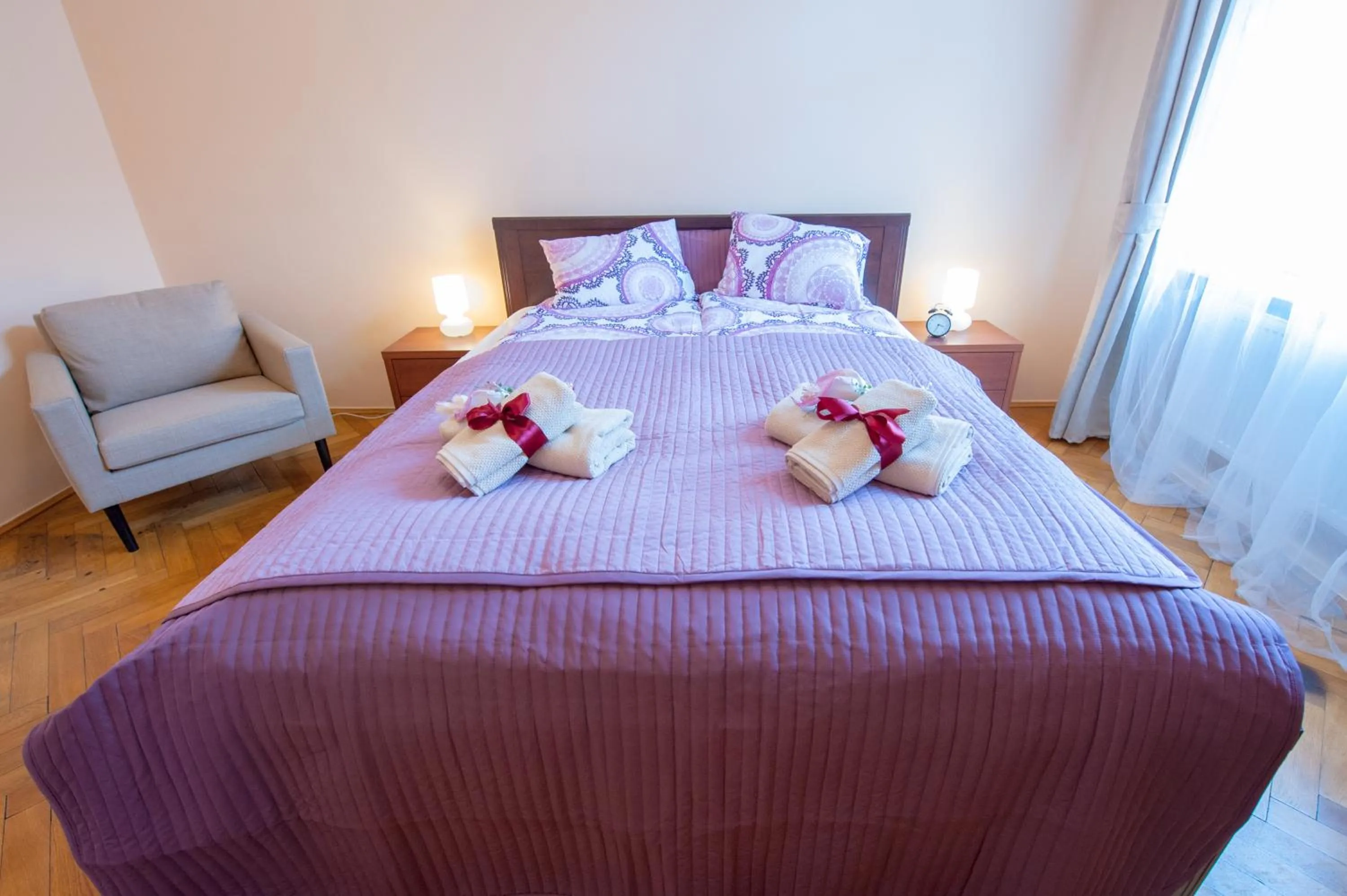 Bedroom, Bed in Apartments Roman