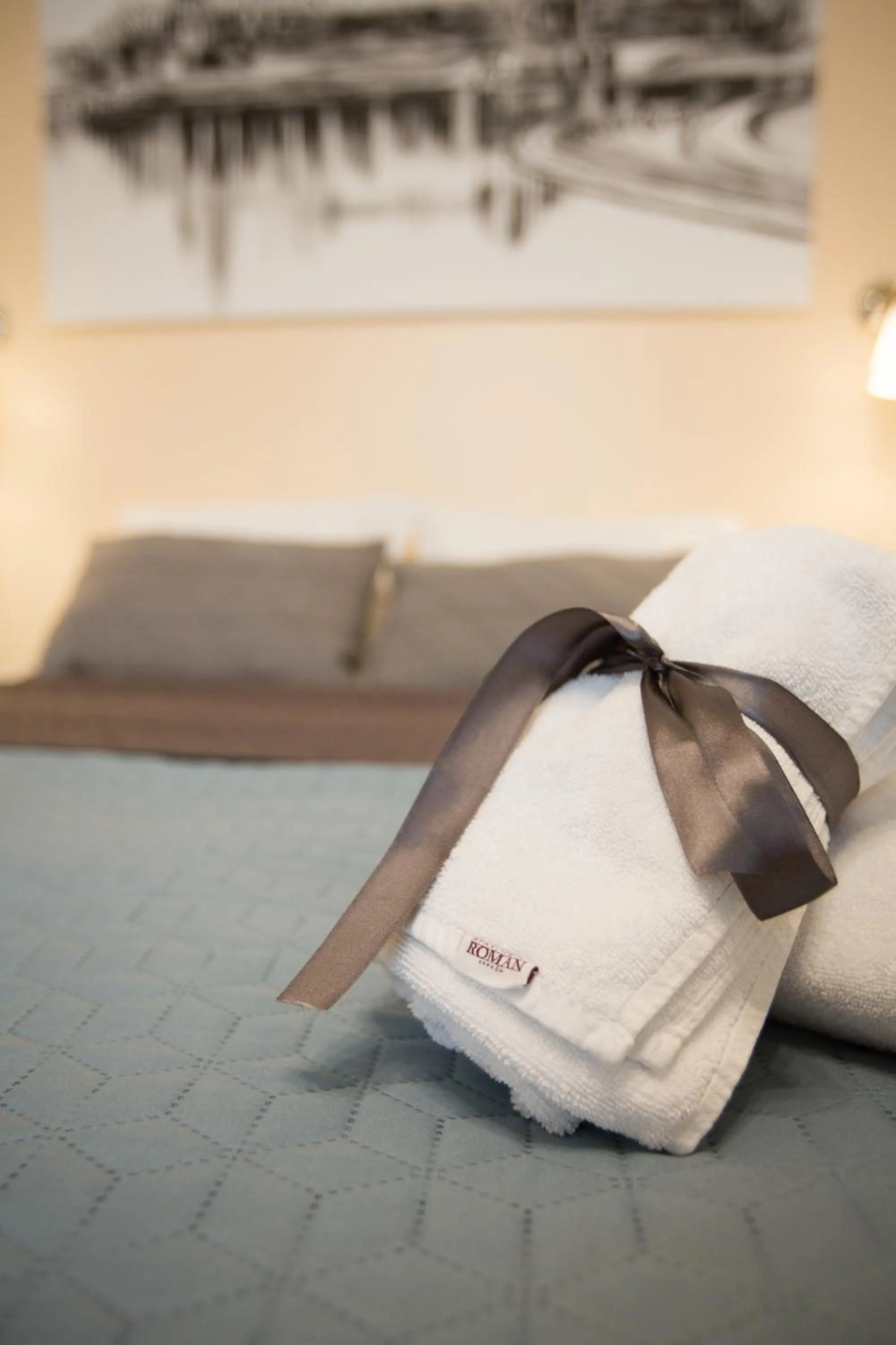 Decorative detail, Bed in Apartments Roman