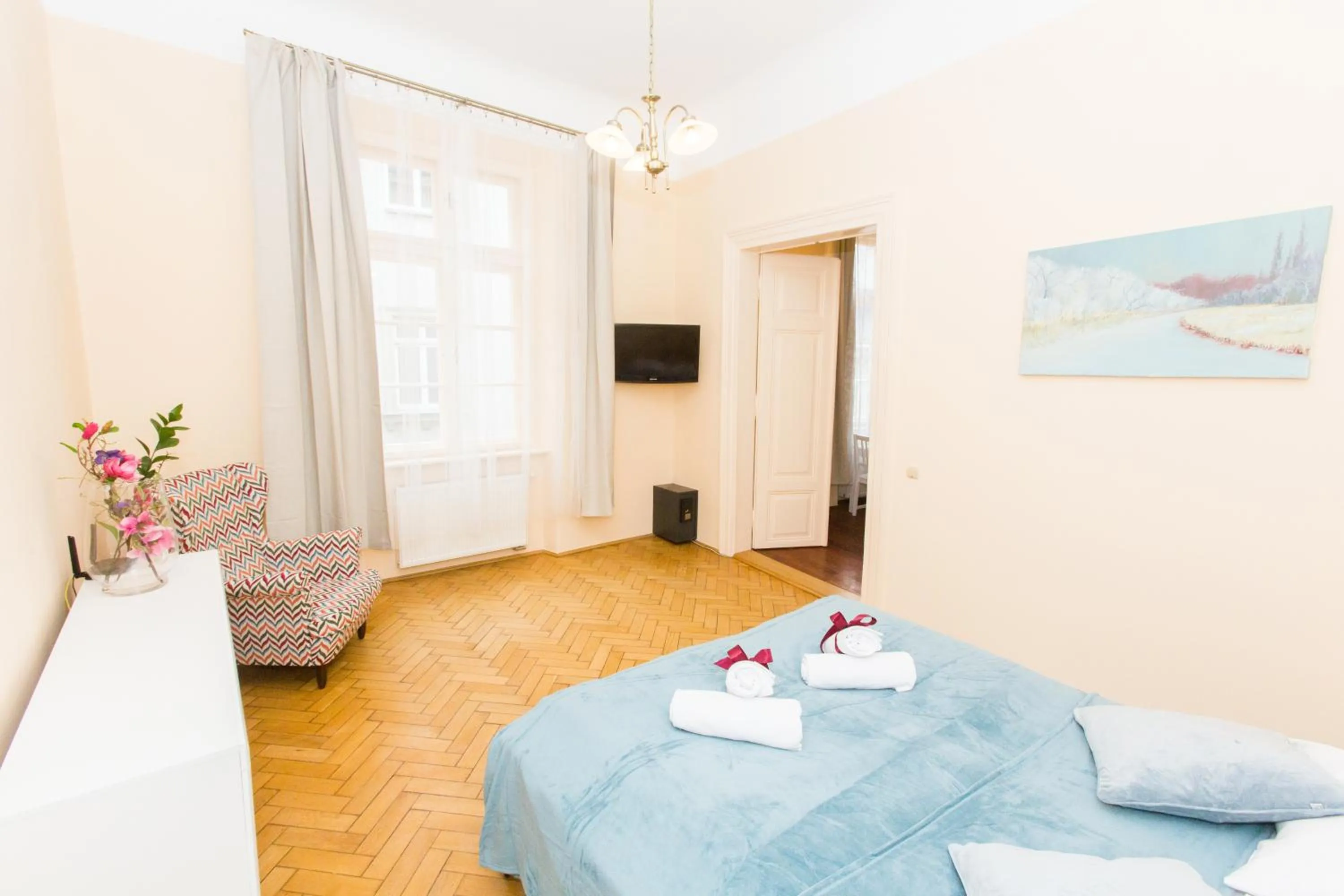 Bedroom, Bed in Apartments Roman