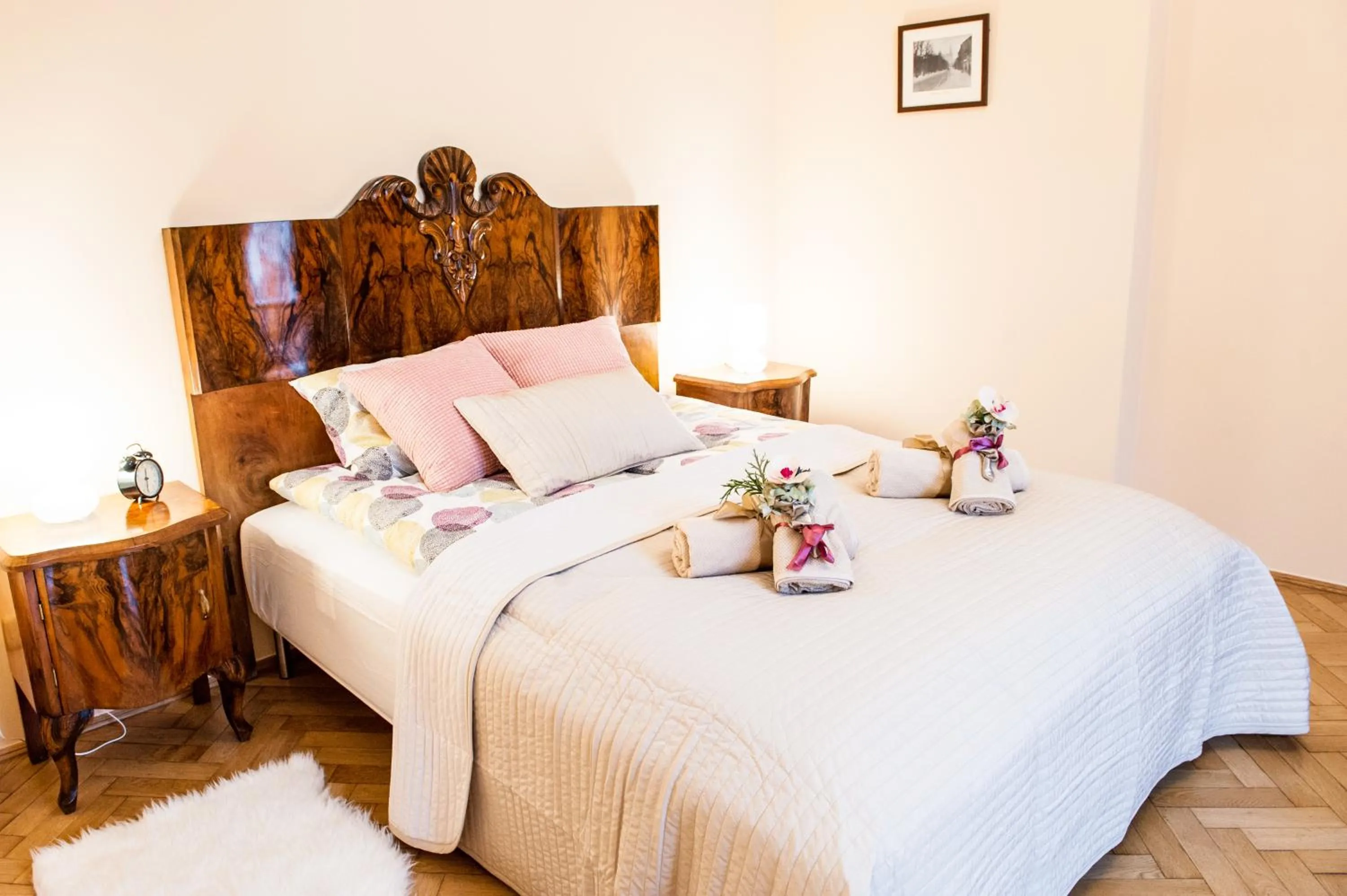 Bed in Apartments Roman