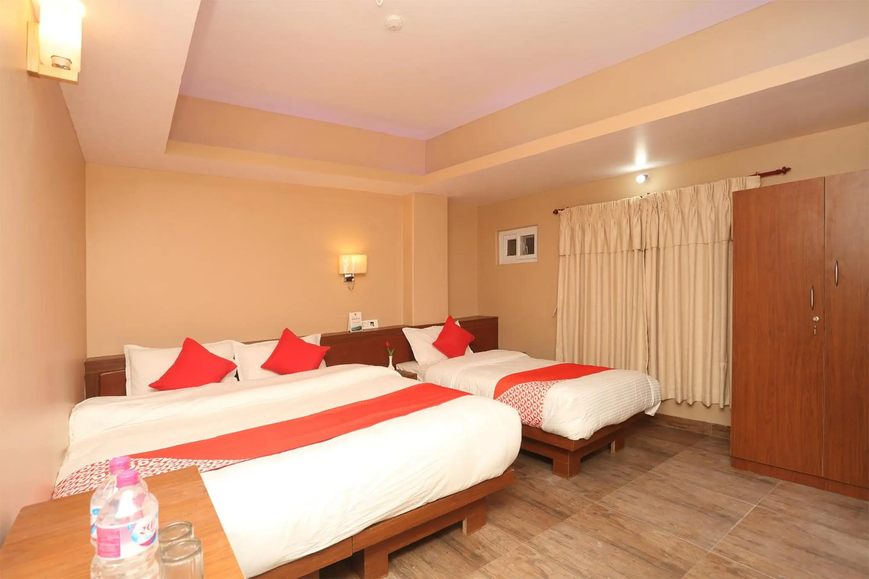Triple Room in Hotel Om Triple Room in Hotel Om