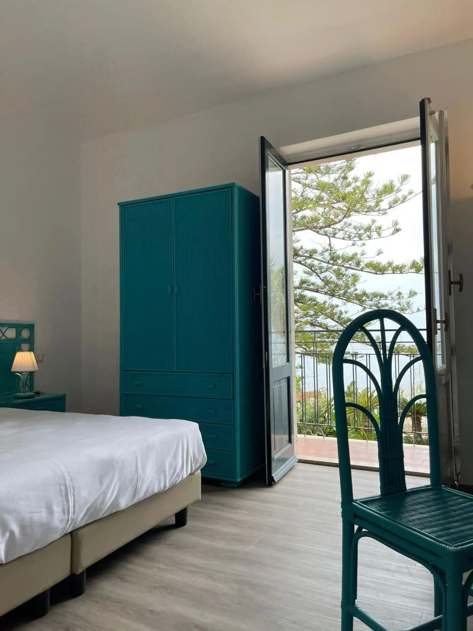 Bed in Hotel Baia Delle Sirene Bed in Hotel Baia Delle Sirene