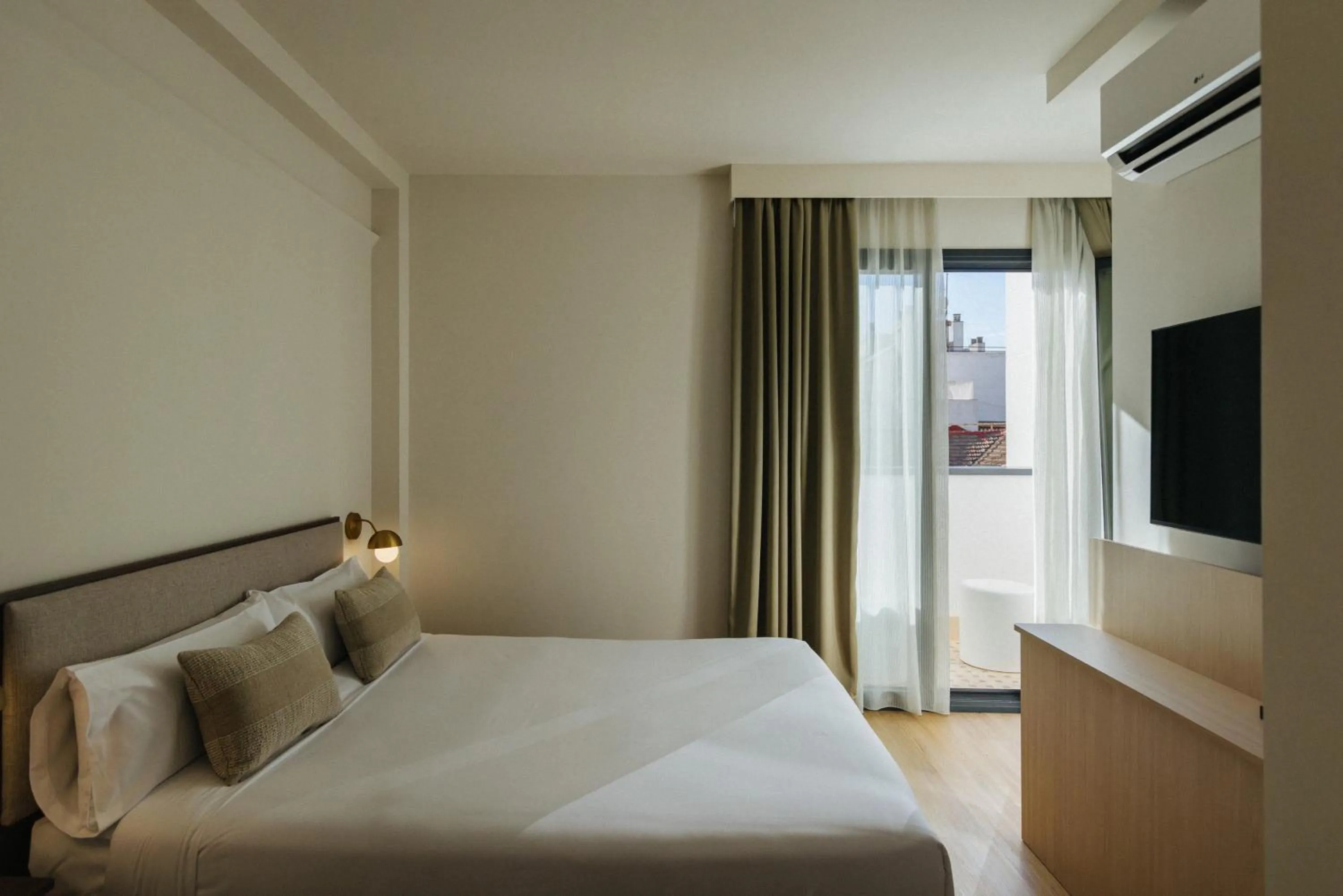 Double Room with Balcony in Atipico Madrid