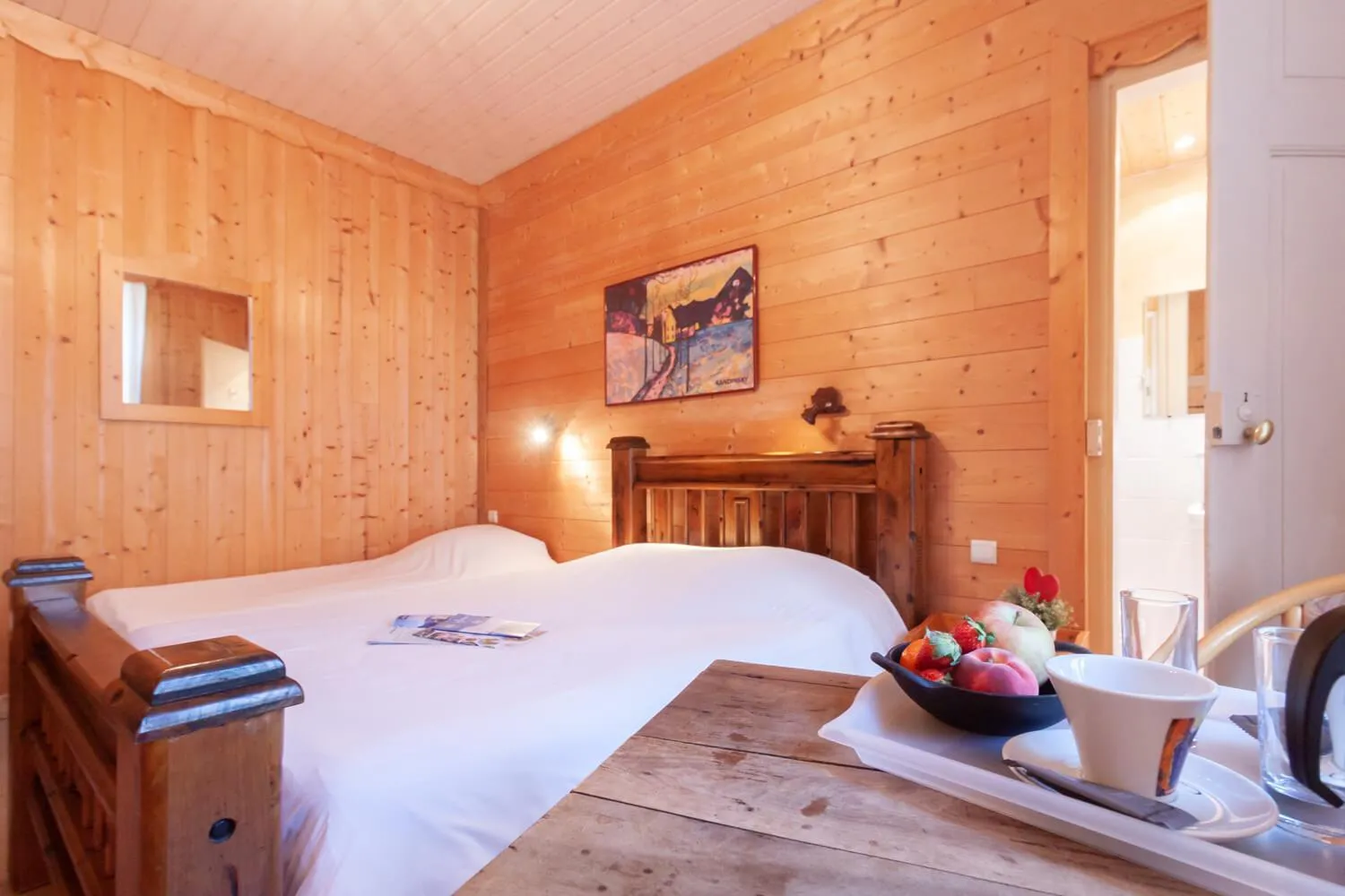Bed in Hôtel l'Hermitage