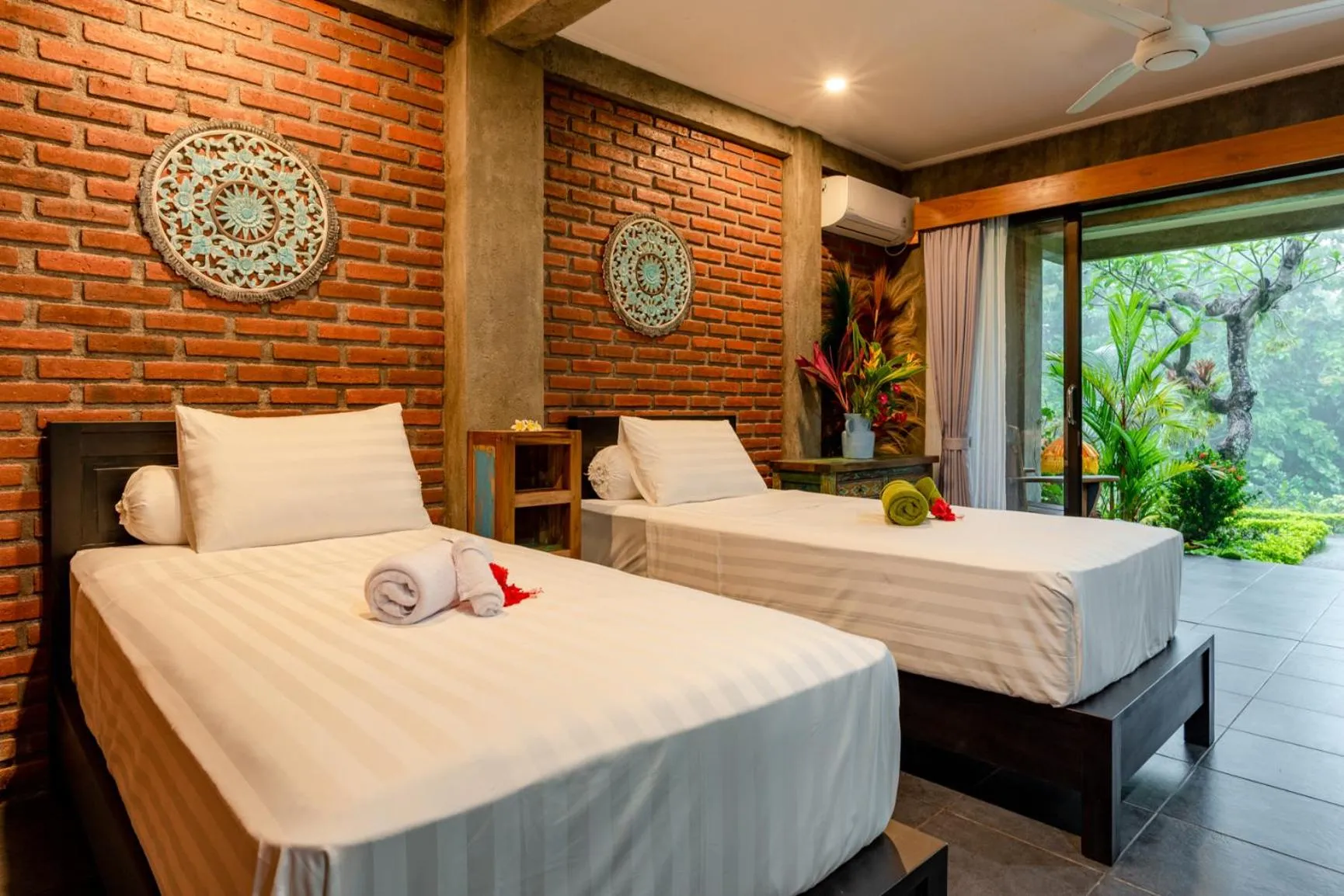 Bed in Alamanda Lovina Resort