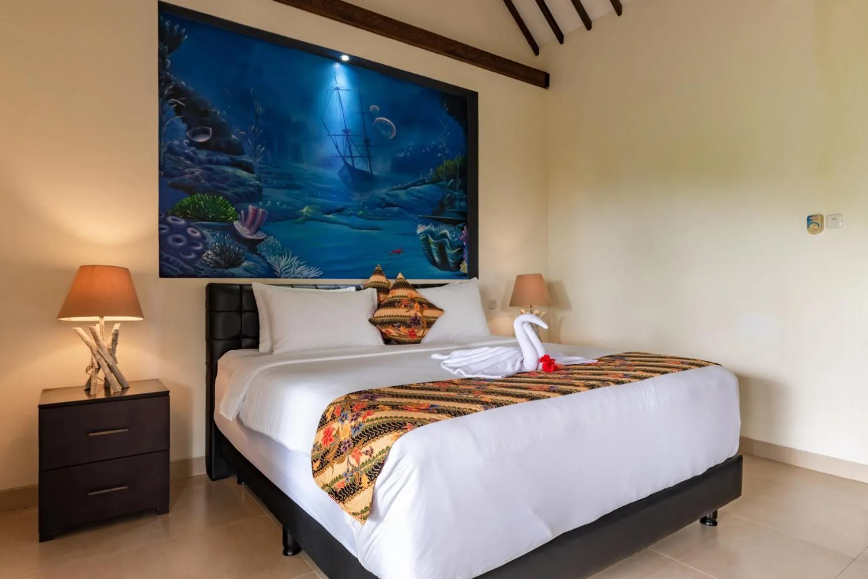 Bed in Alamanda Lovina Resort