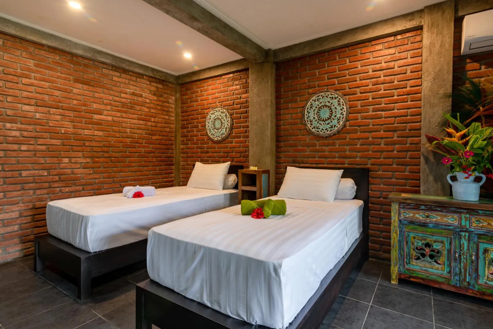 Bed in Alamanda Lovina Resort