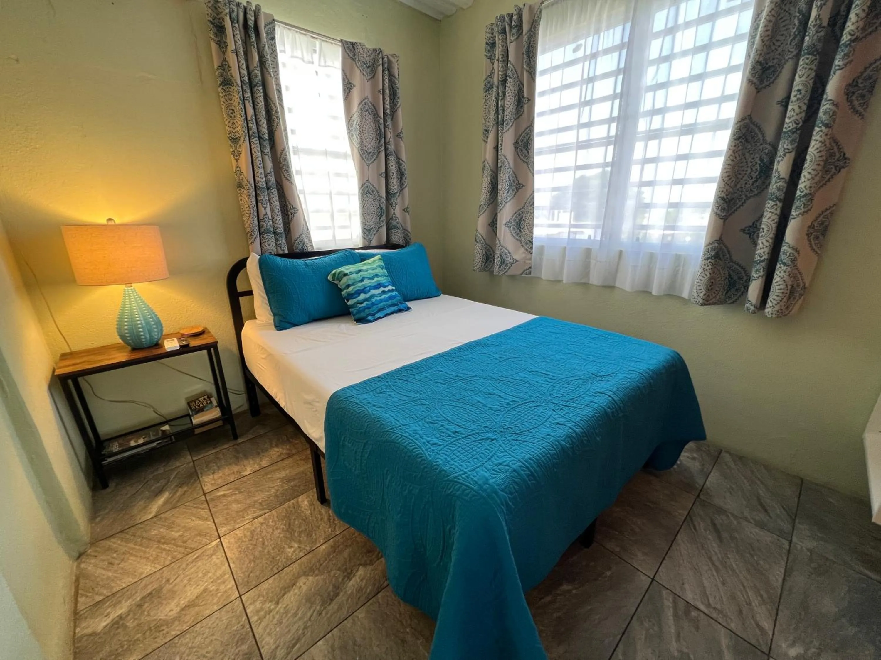 Bed in The Vieques Guesthouse