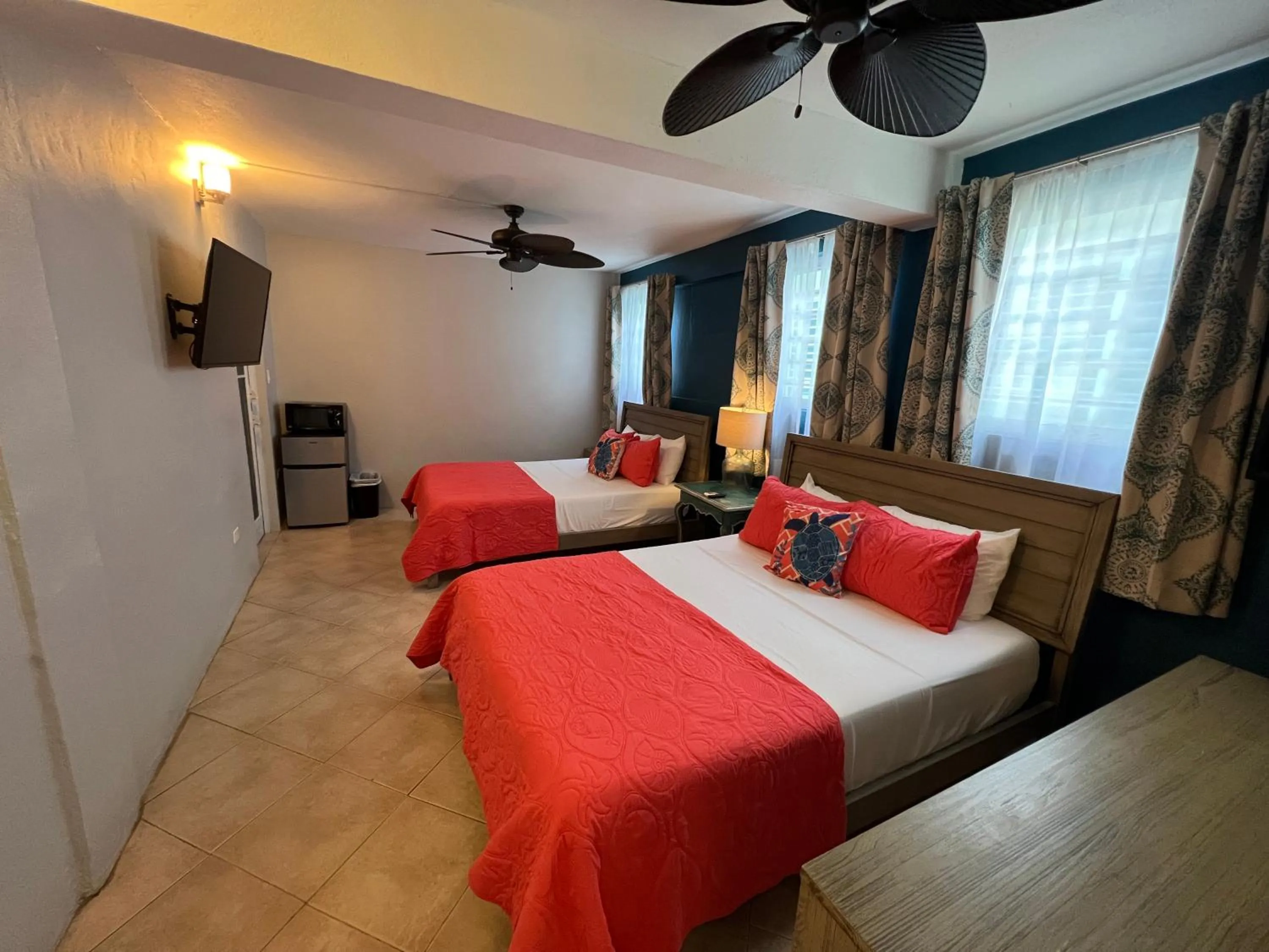 TV and multimedia, Bed in The Vieques Guesthouse