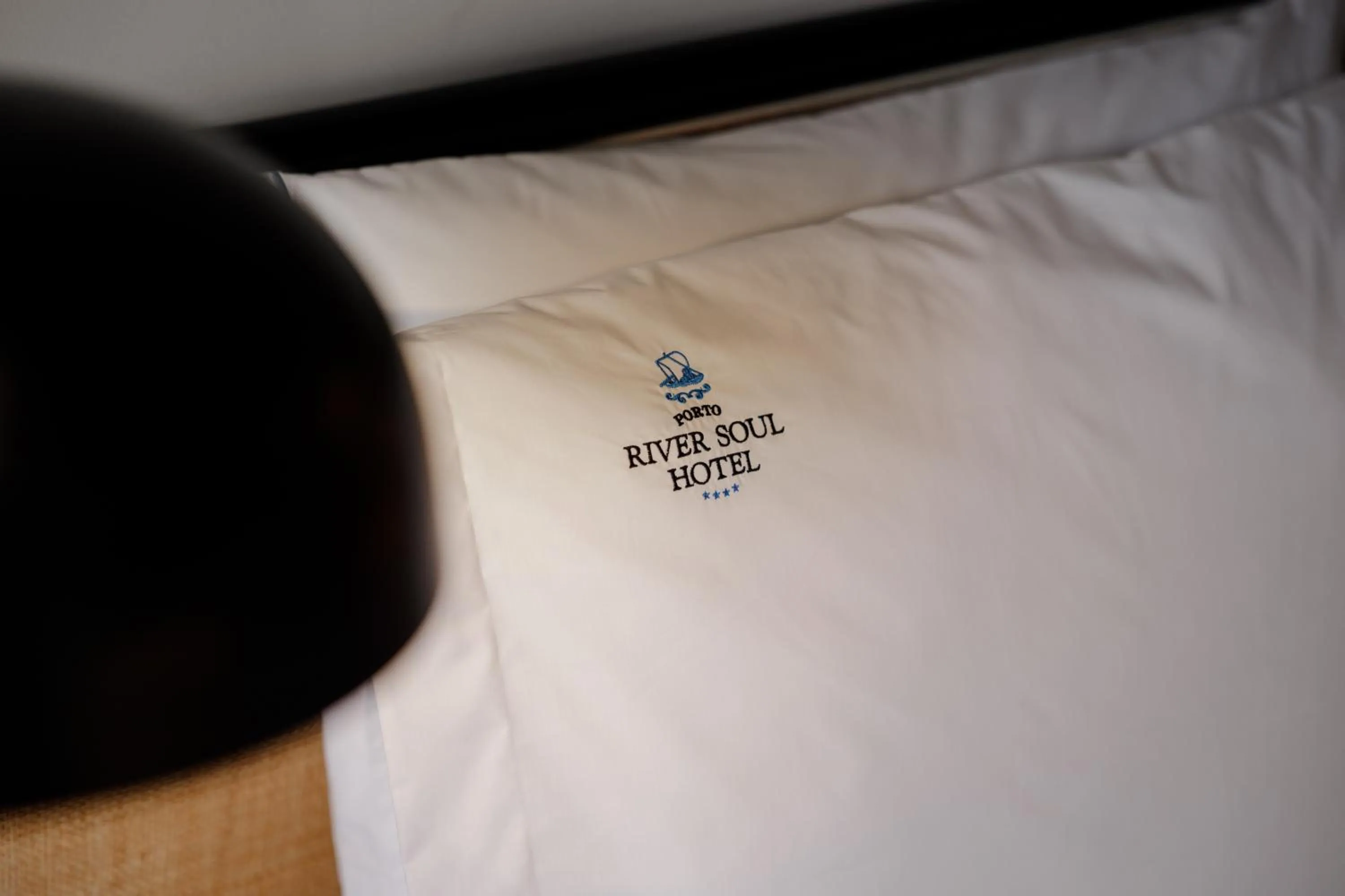 Property logo or sign, Bed in Porto River Soul Hotel
