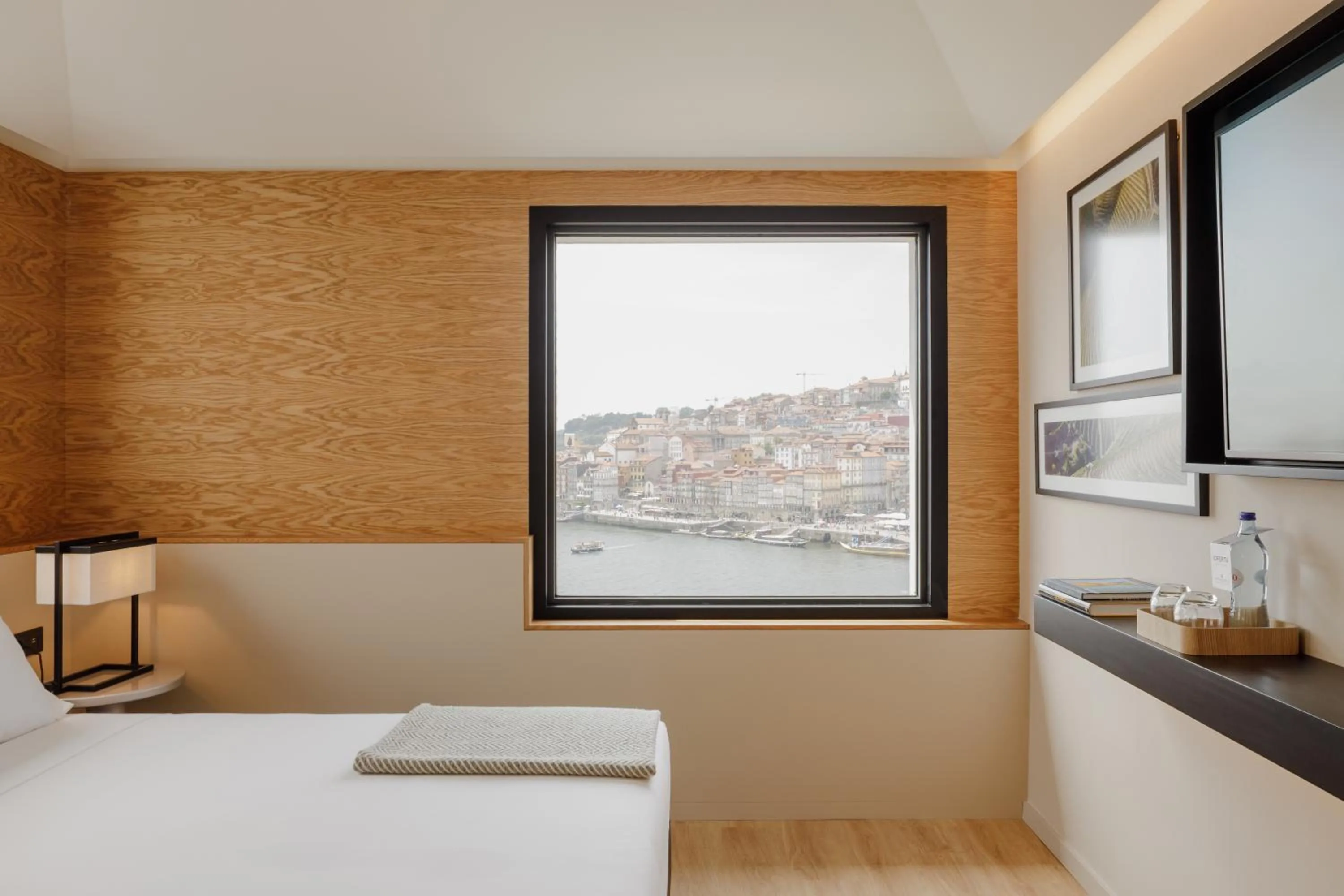 City view, Bed in Porto River Soul Hotel