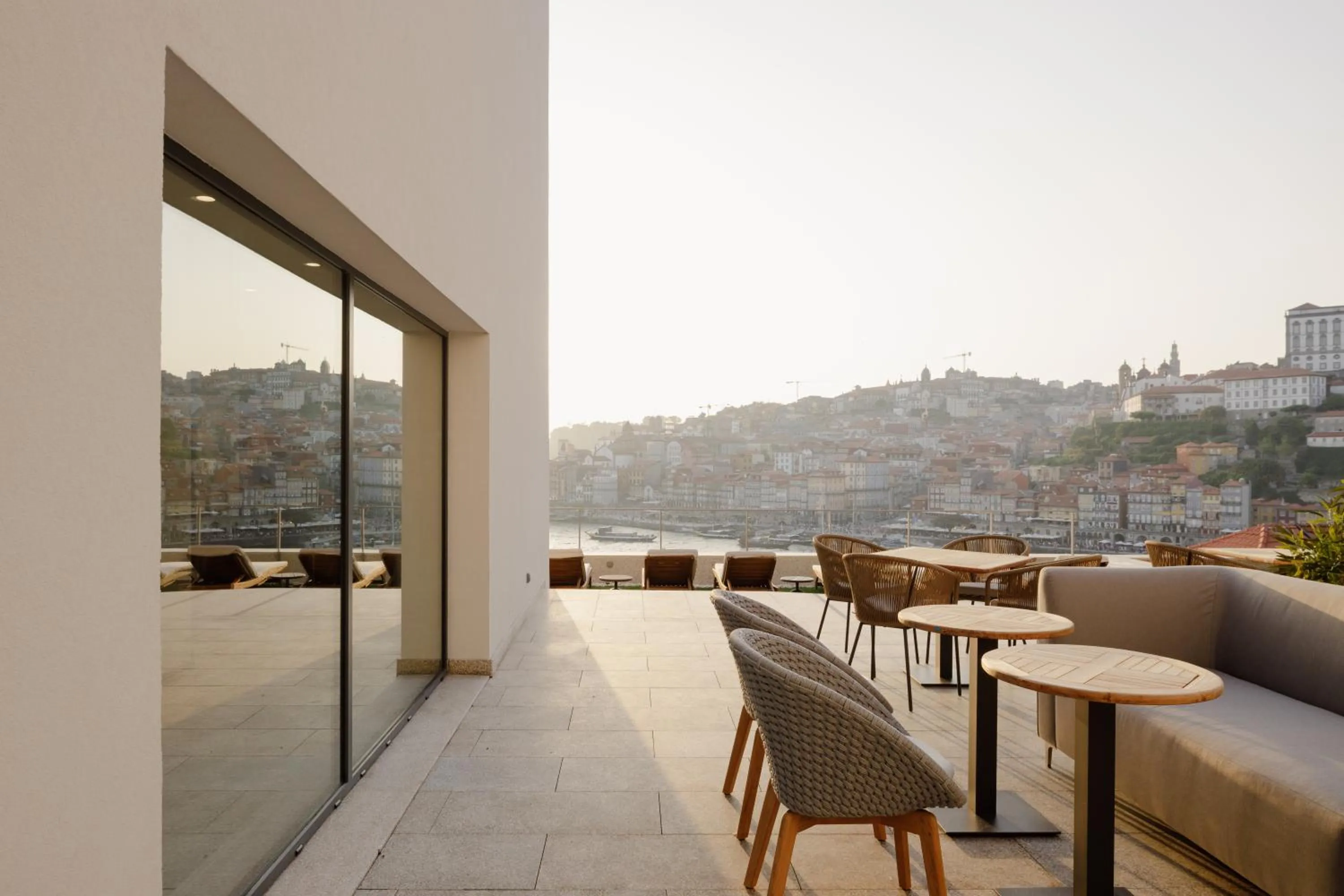 Patio in Porto River Soul Hotel