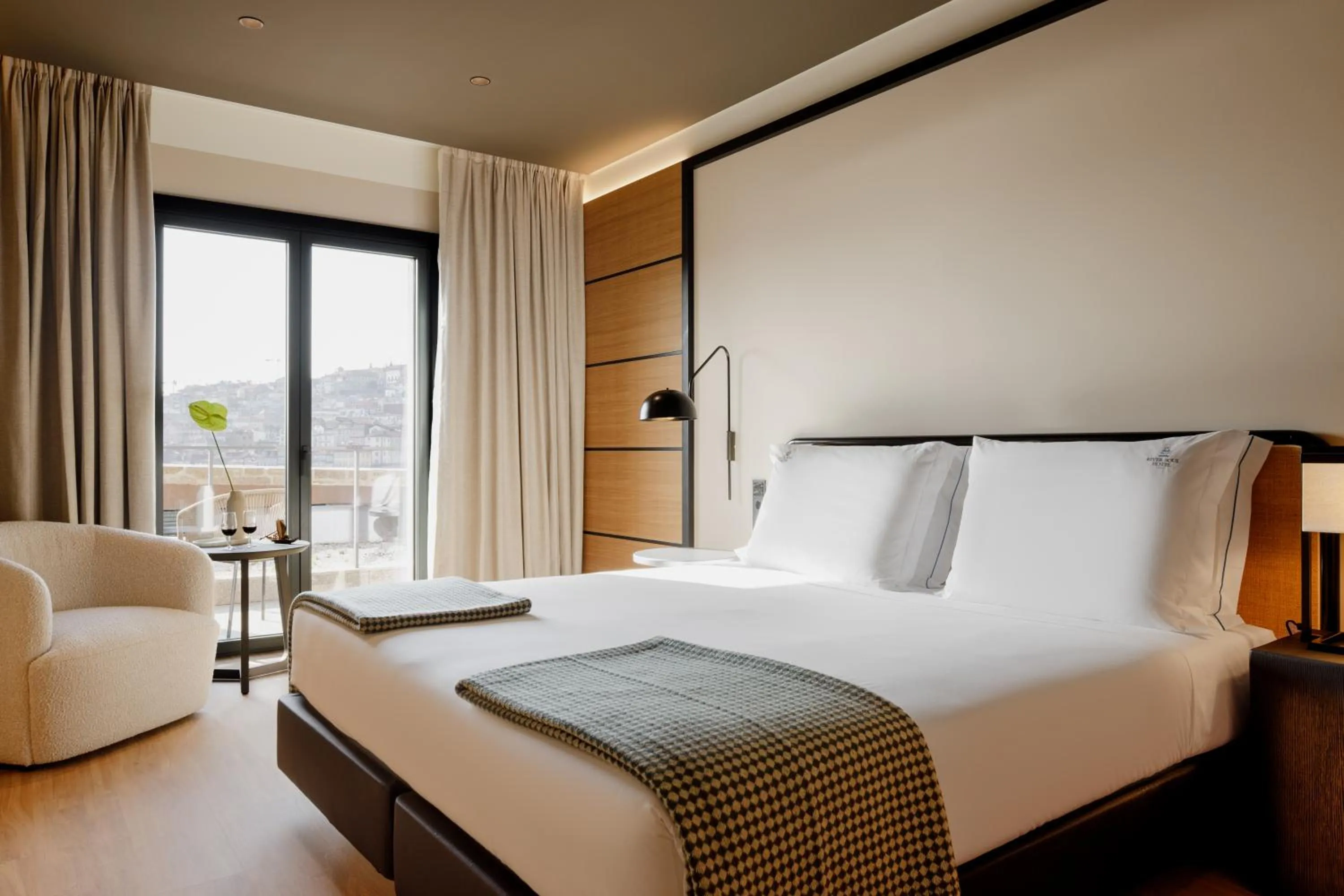 Bedroom, Bed in Porto River Soul Hotel