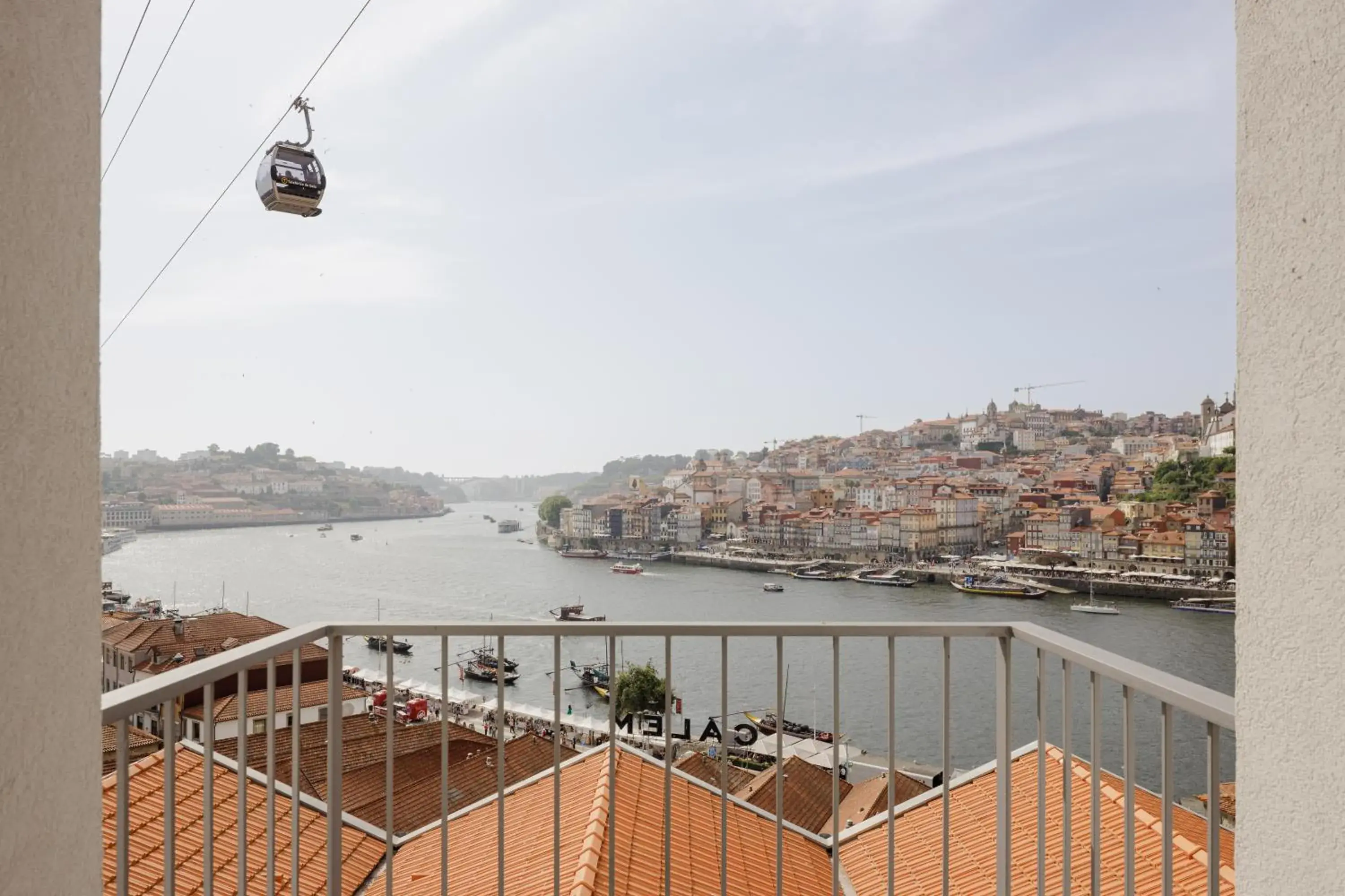 Superior Double Room with City and River View in Porto River Soul Hotel Superior Double Room with City and River View in Porto River Soul Hotel