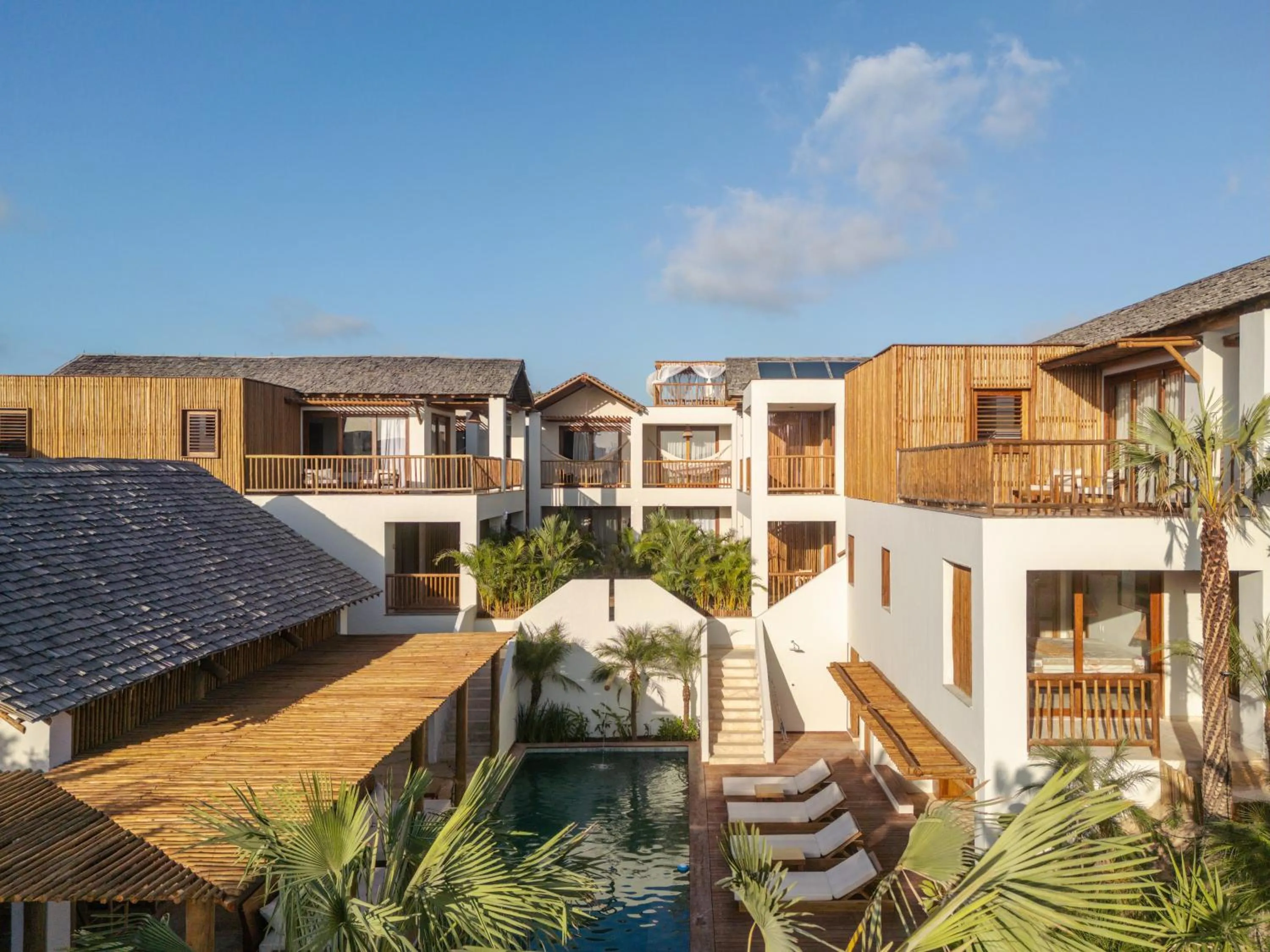 Property building in Villa Tapi