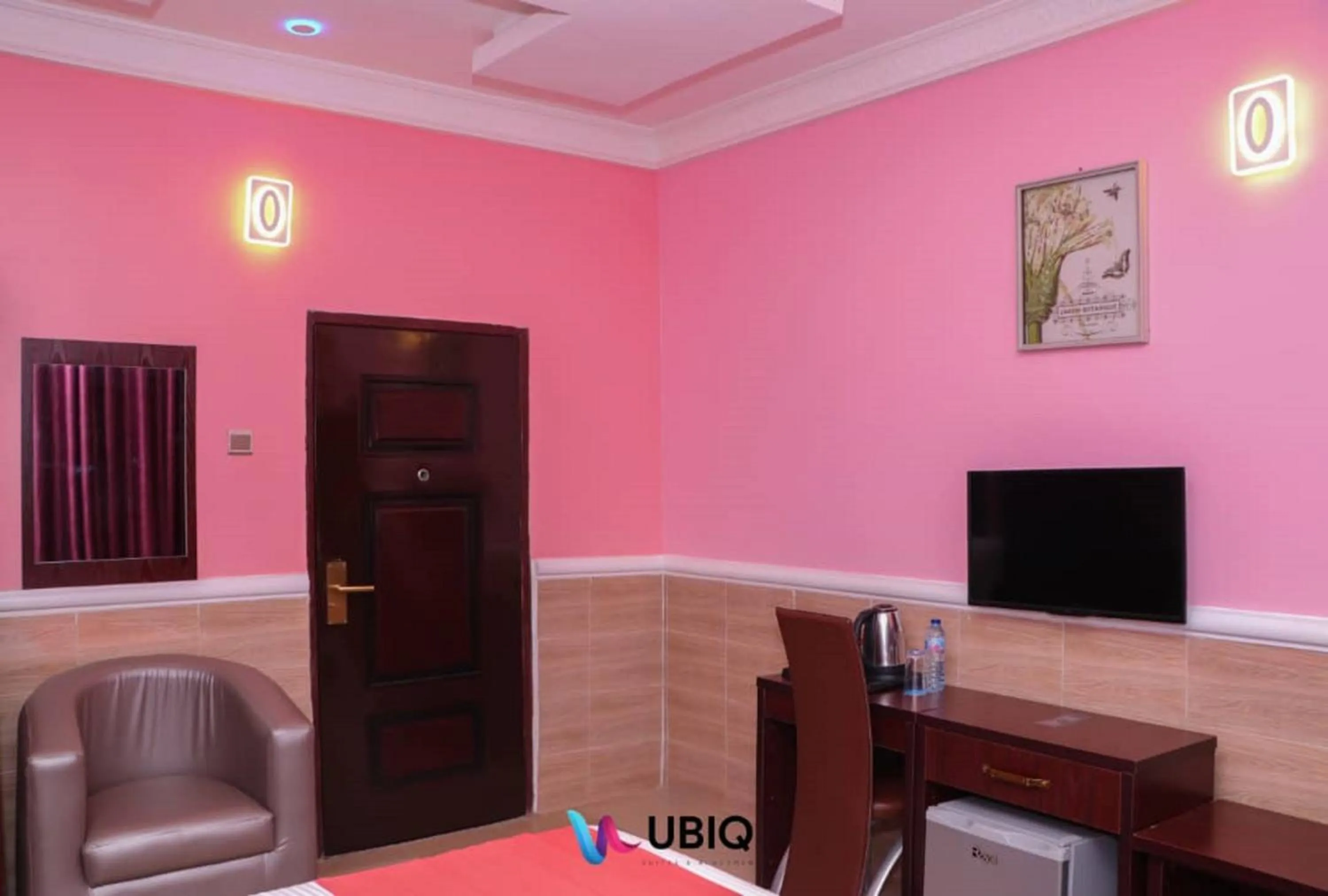 Standard Queen Room in Ubiq Suites and Apartments - Abuja