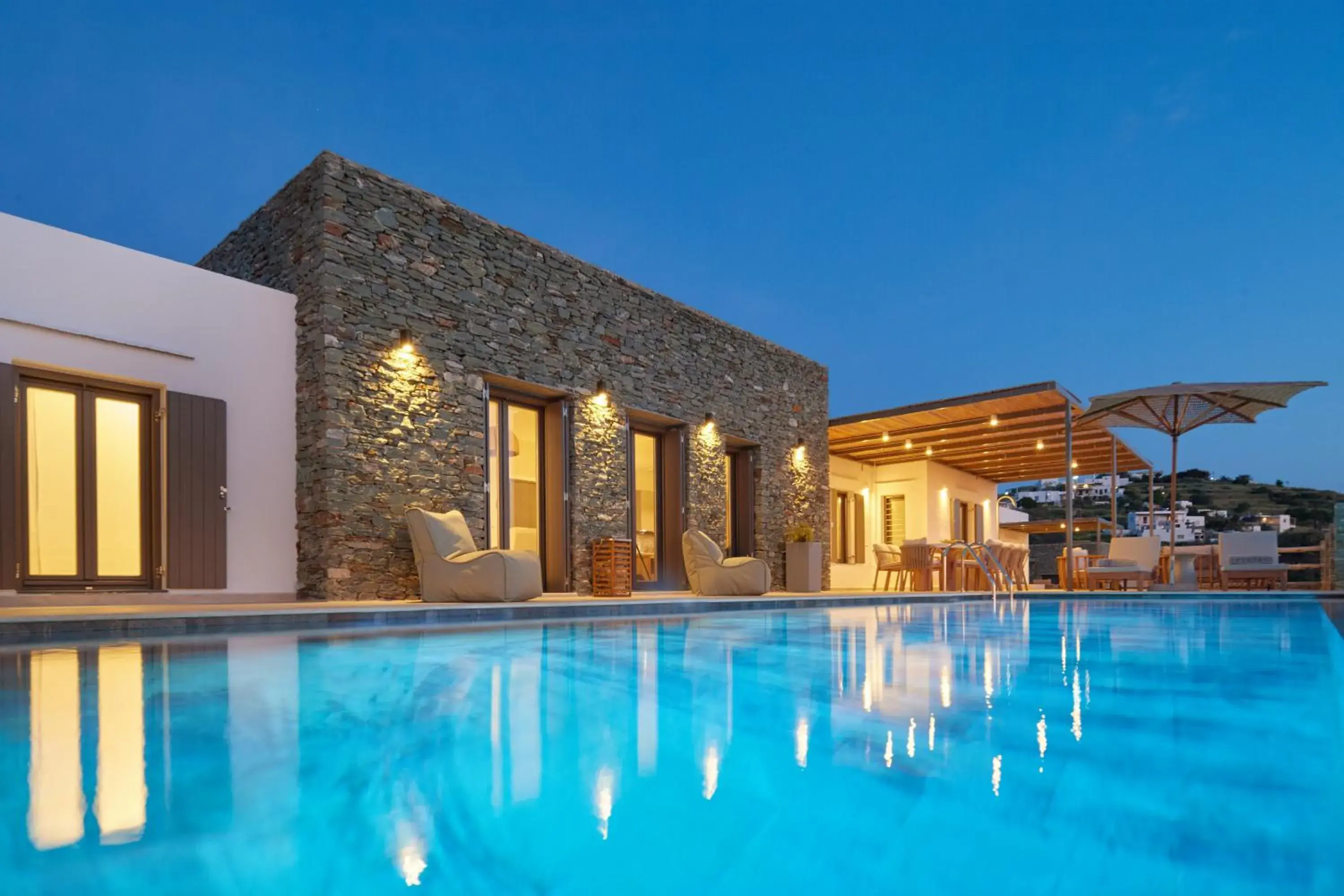Mythic Villa Mythic Villa