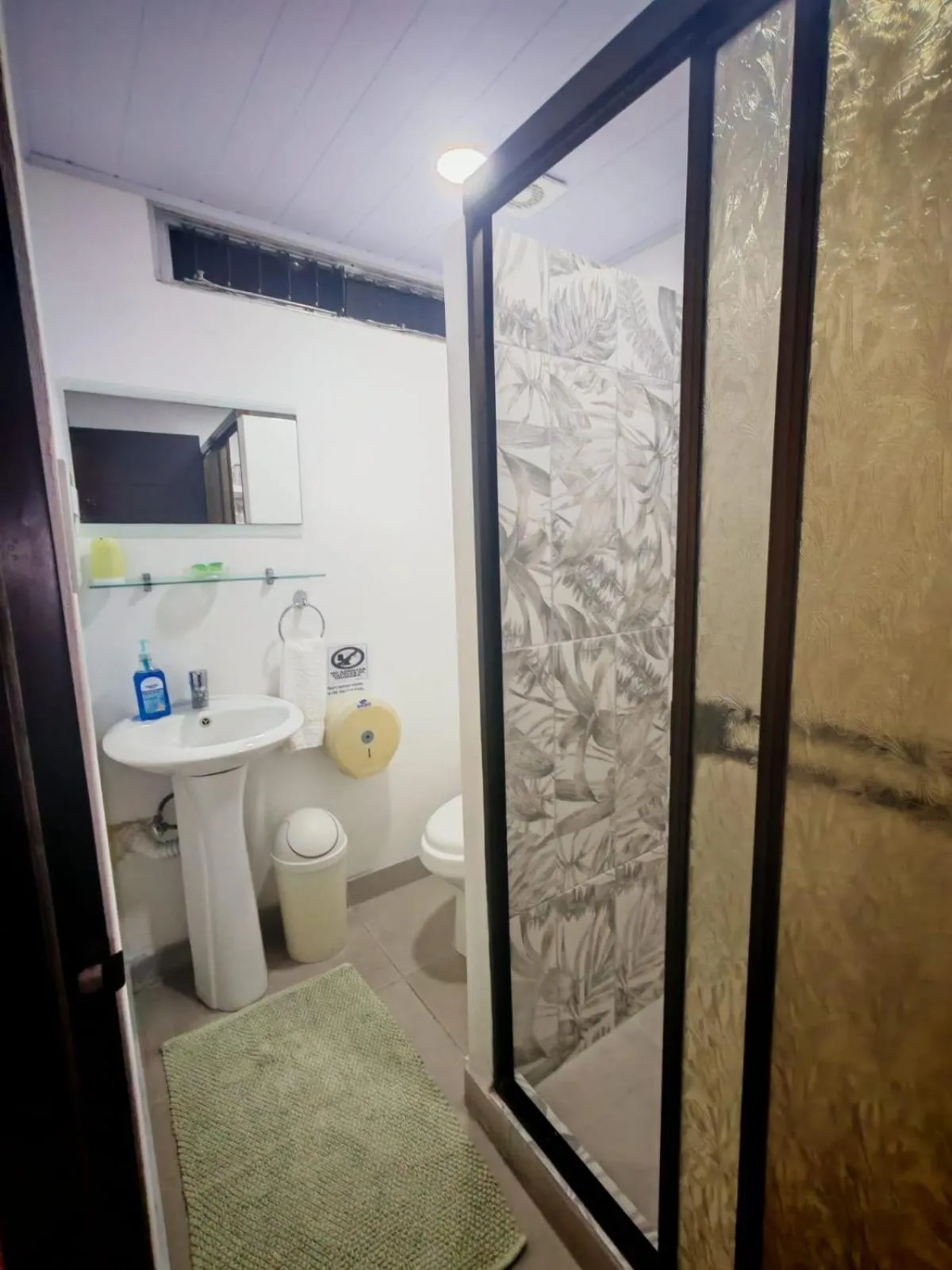 Toilet in Hotel Villas de la Selva