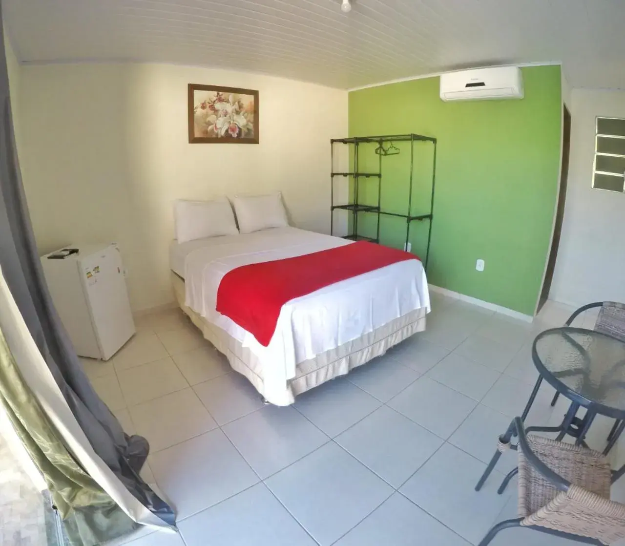 Double Room with Pool View - single occupancy in Pousada Paraíso das Palmeiras Double Room with Pool View - single occupancy in Pousada Paraíso das Palmeiras