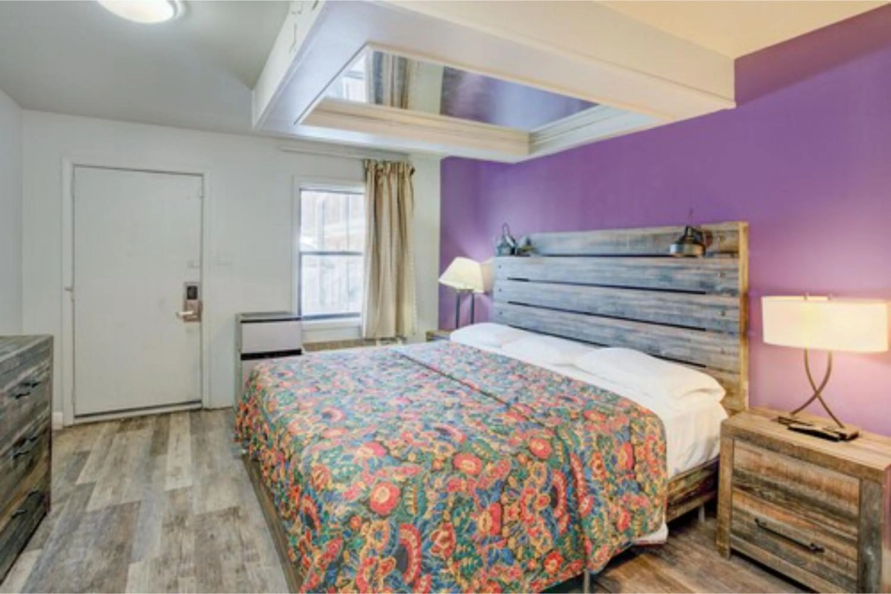 Bedroom, Bed in Hotel O Miami Inn & Suites Chicago Midway Airport