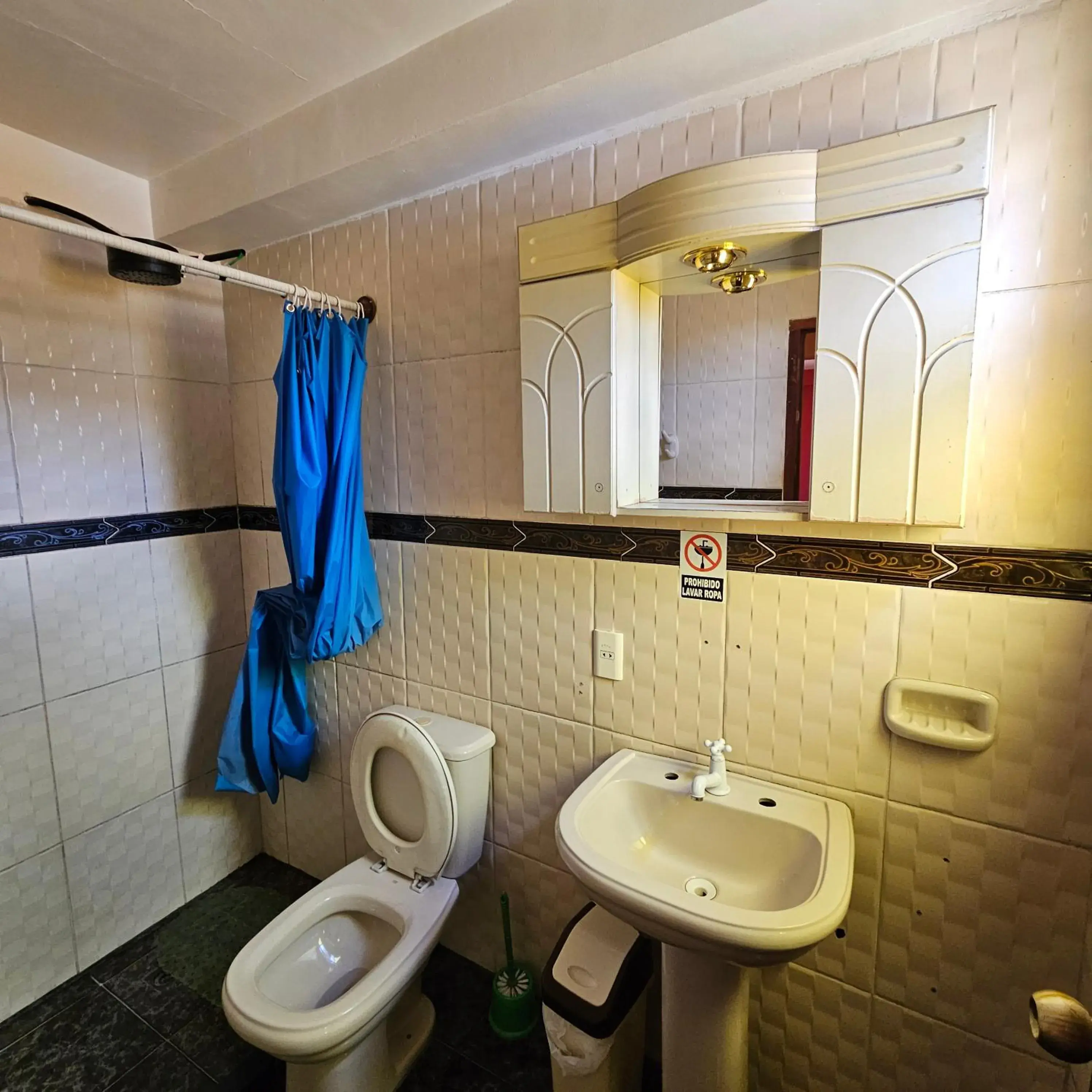 Standard Twin Room in Bolivian Heights Hostel Standard Twin Room in Bolivian Heights Hostel