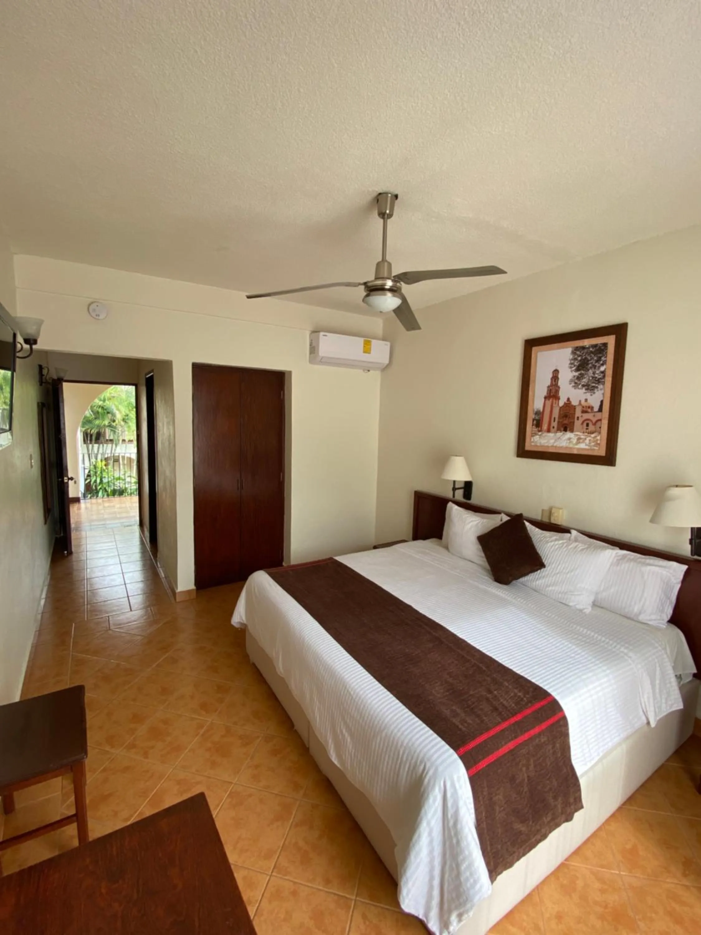 Standard King Room in Hotel Hacienda de Jalpan