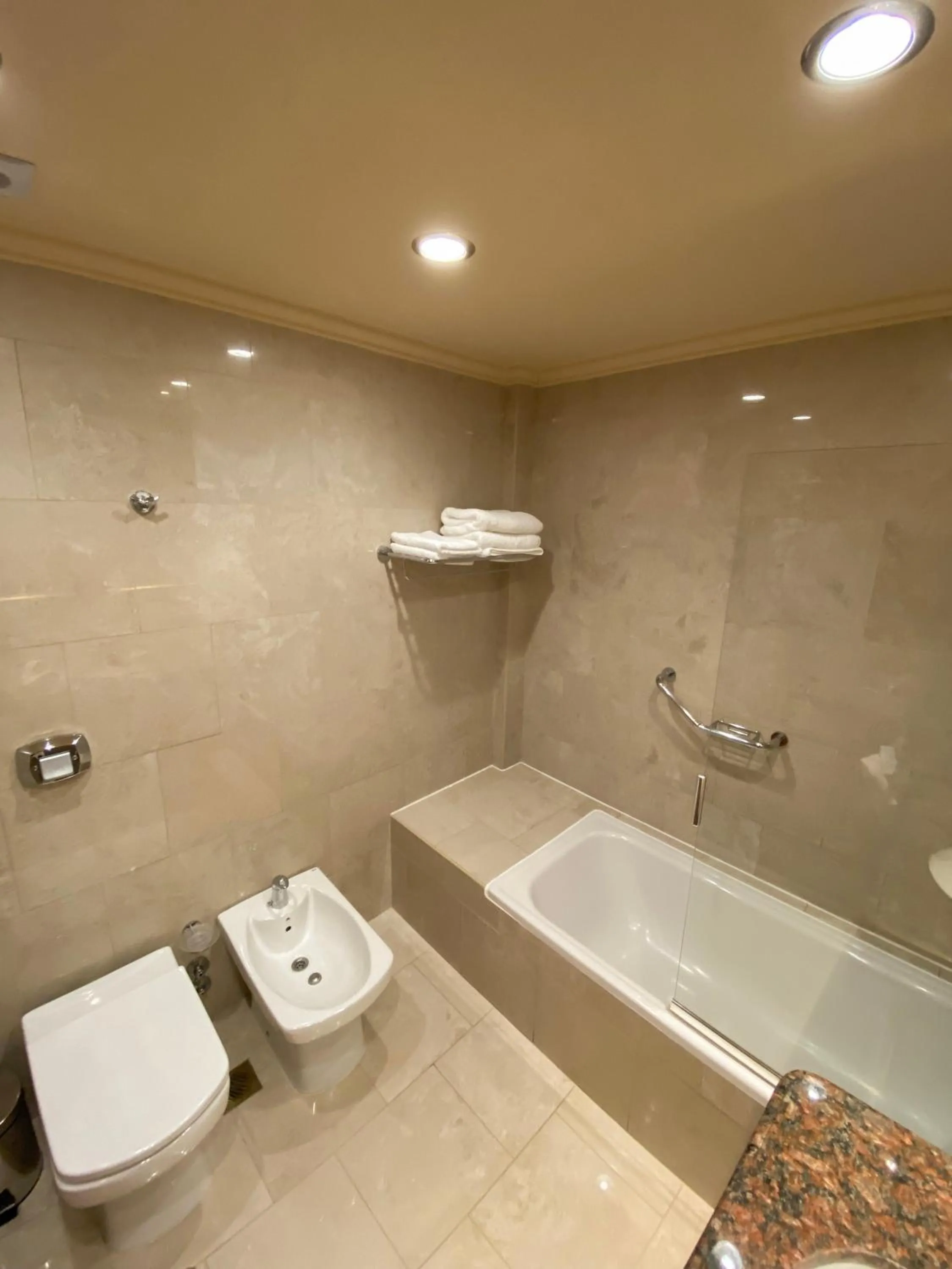 Bathroom in Status Hotel