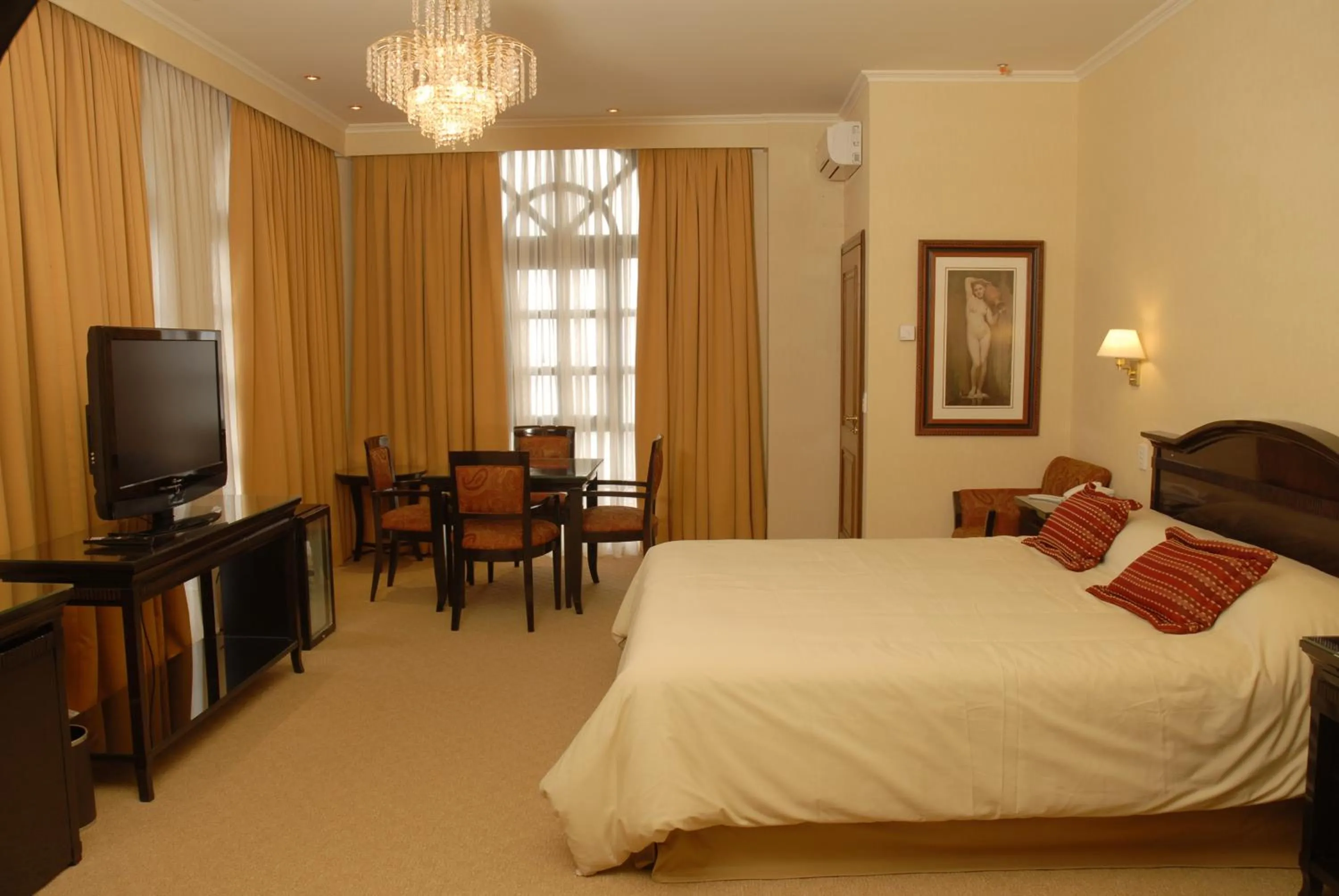 Day, Bed in Status Hotel