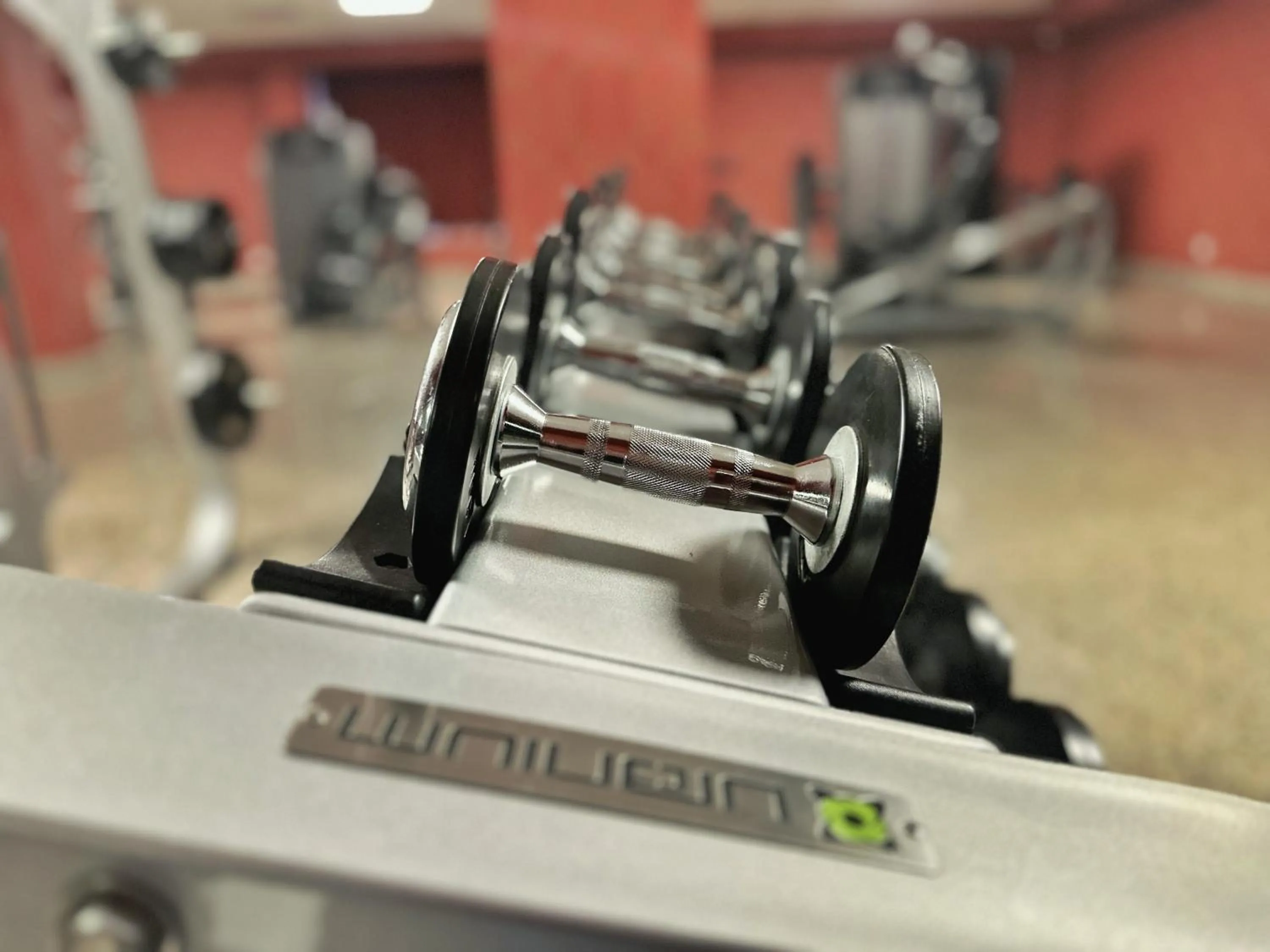 Fitness centre/facilities in Status Hotel