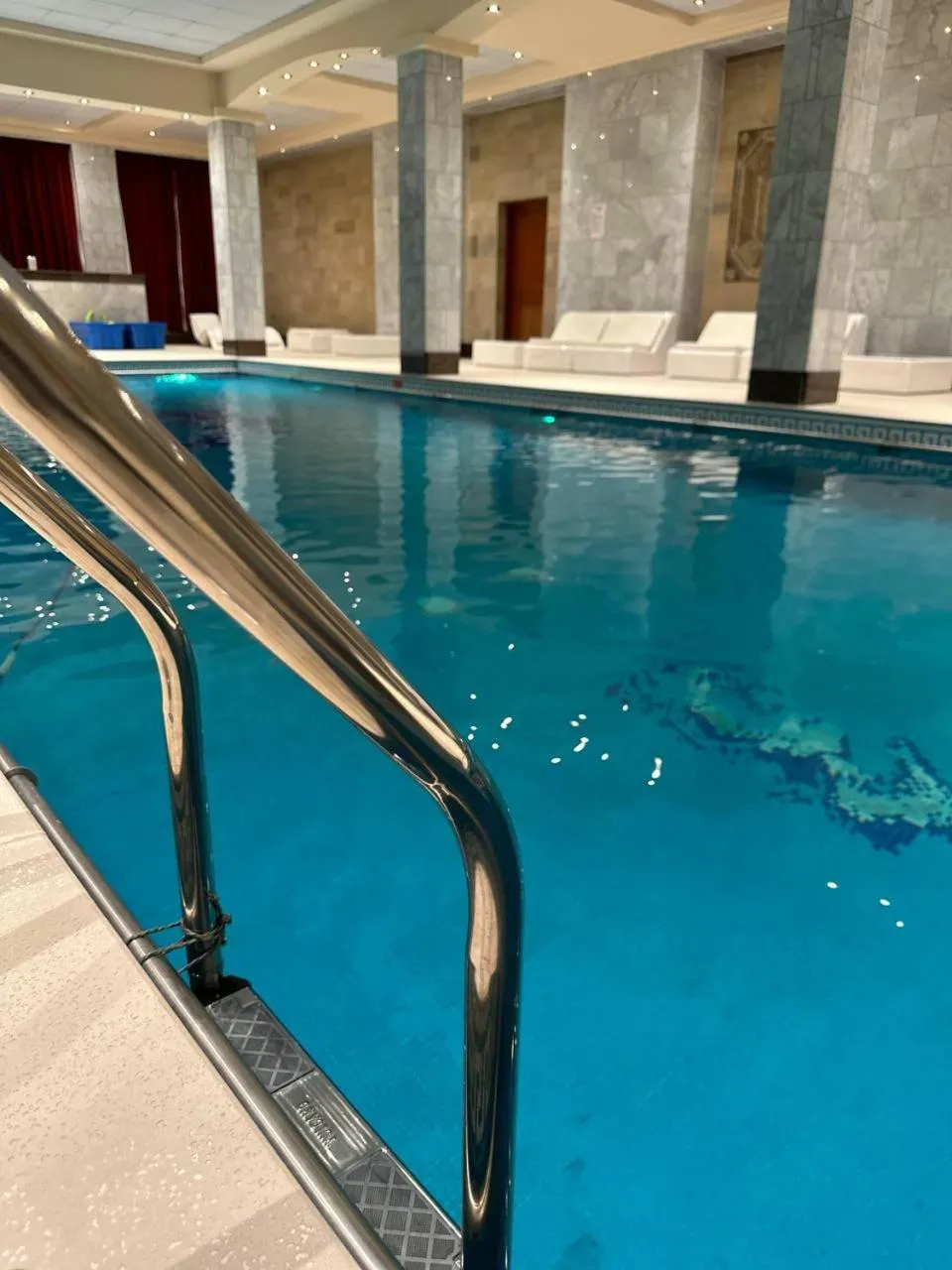 Swimming pool in Status Hotel