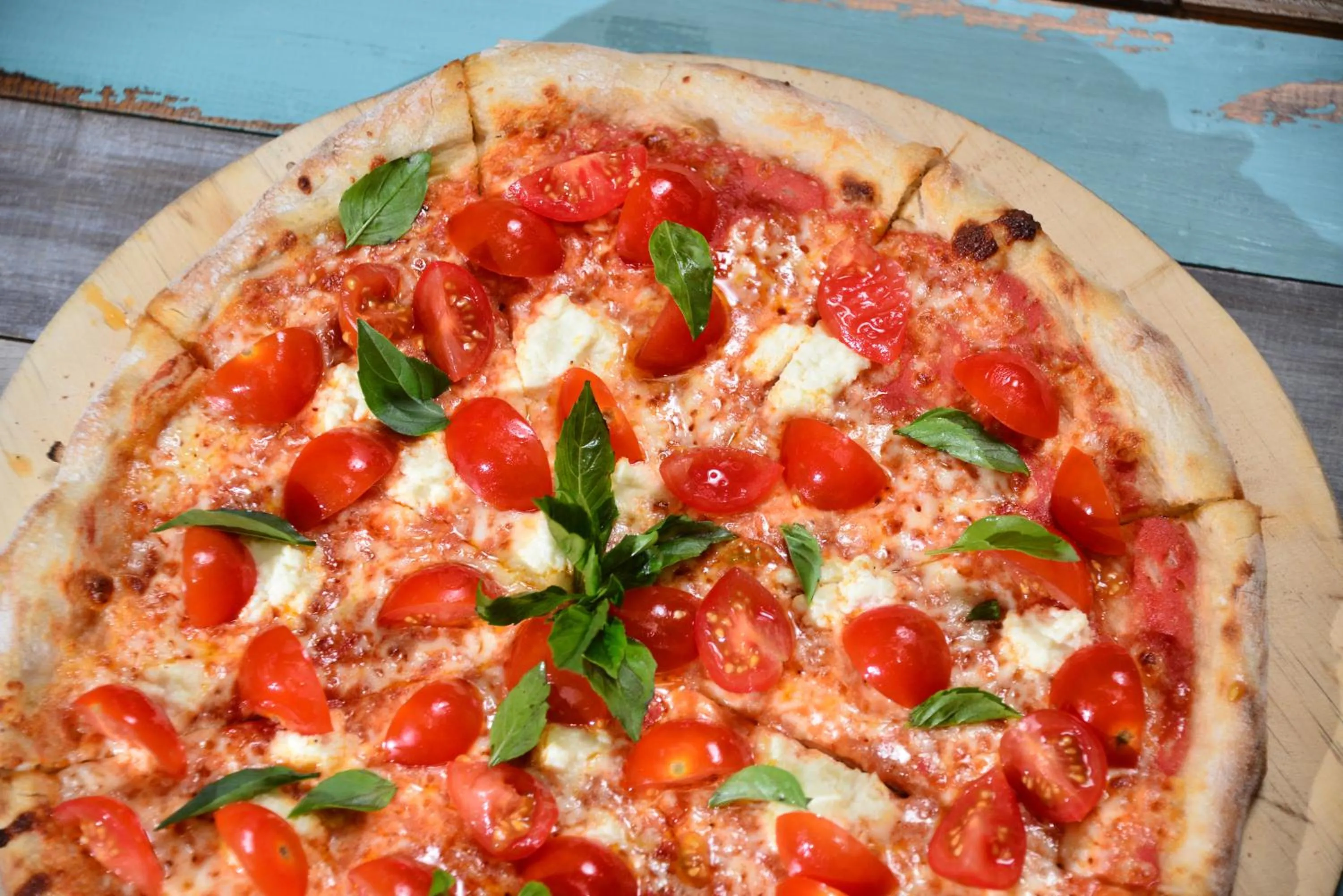 Restaurant/places to eat in Unic Design Hotel & Restaurant- 5th Avenue