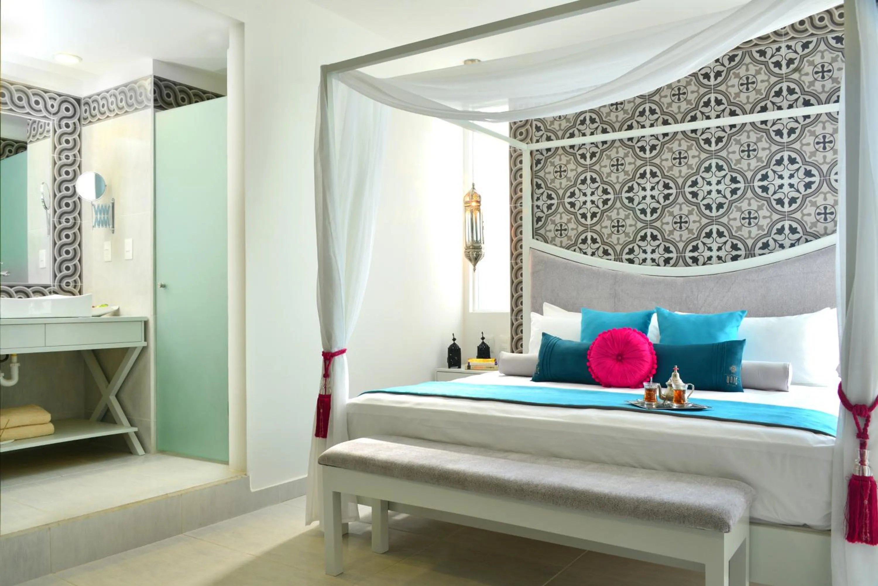 Decorative detail, Bed in Unic Design Hotel & Restaurant- 5th Avenue