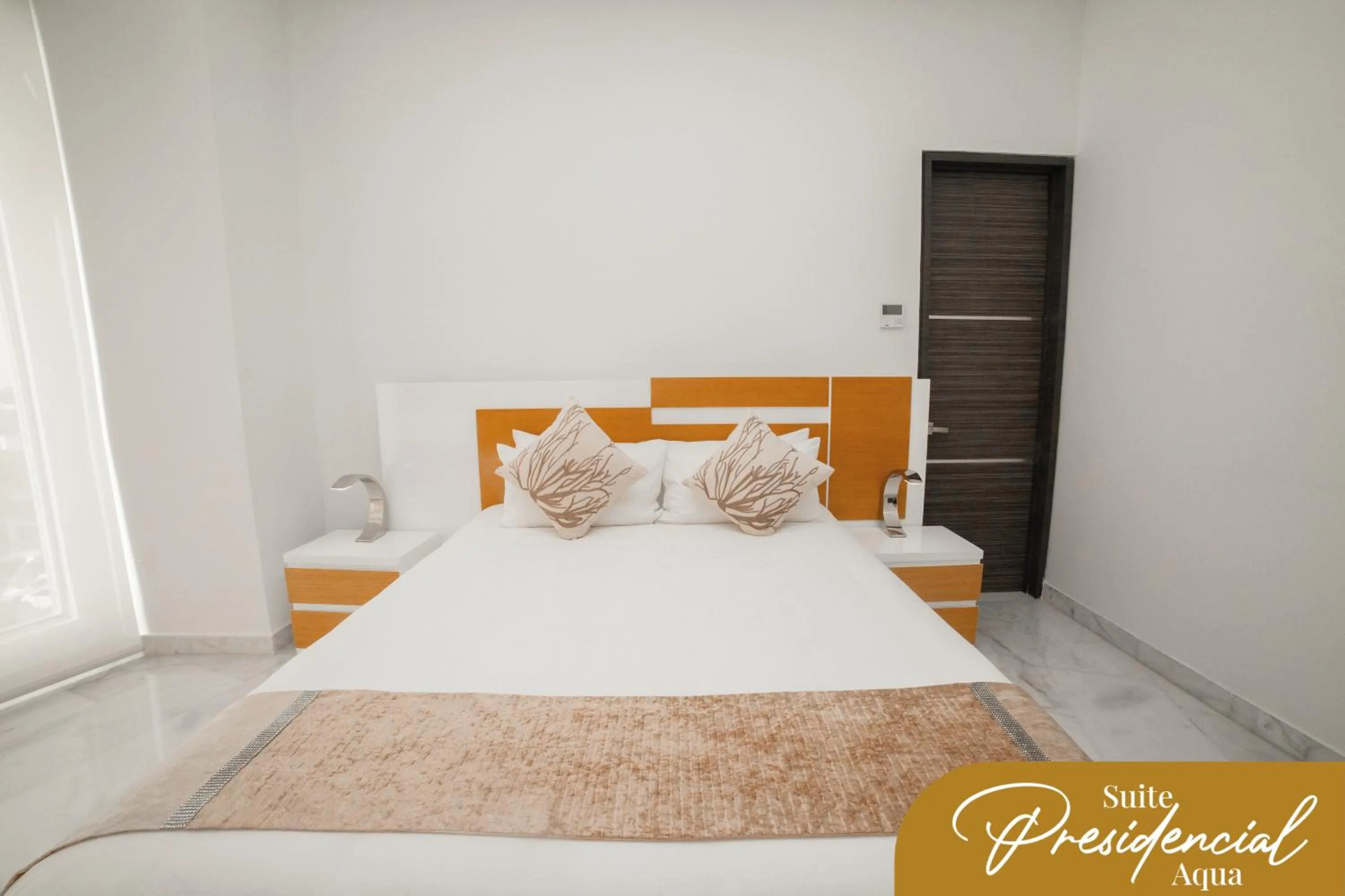 Bedroom, Bed in Punta Diamante Premium Hotel