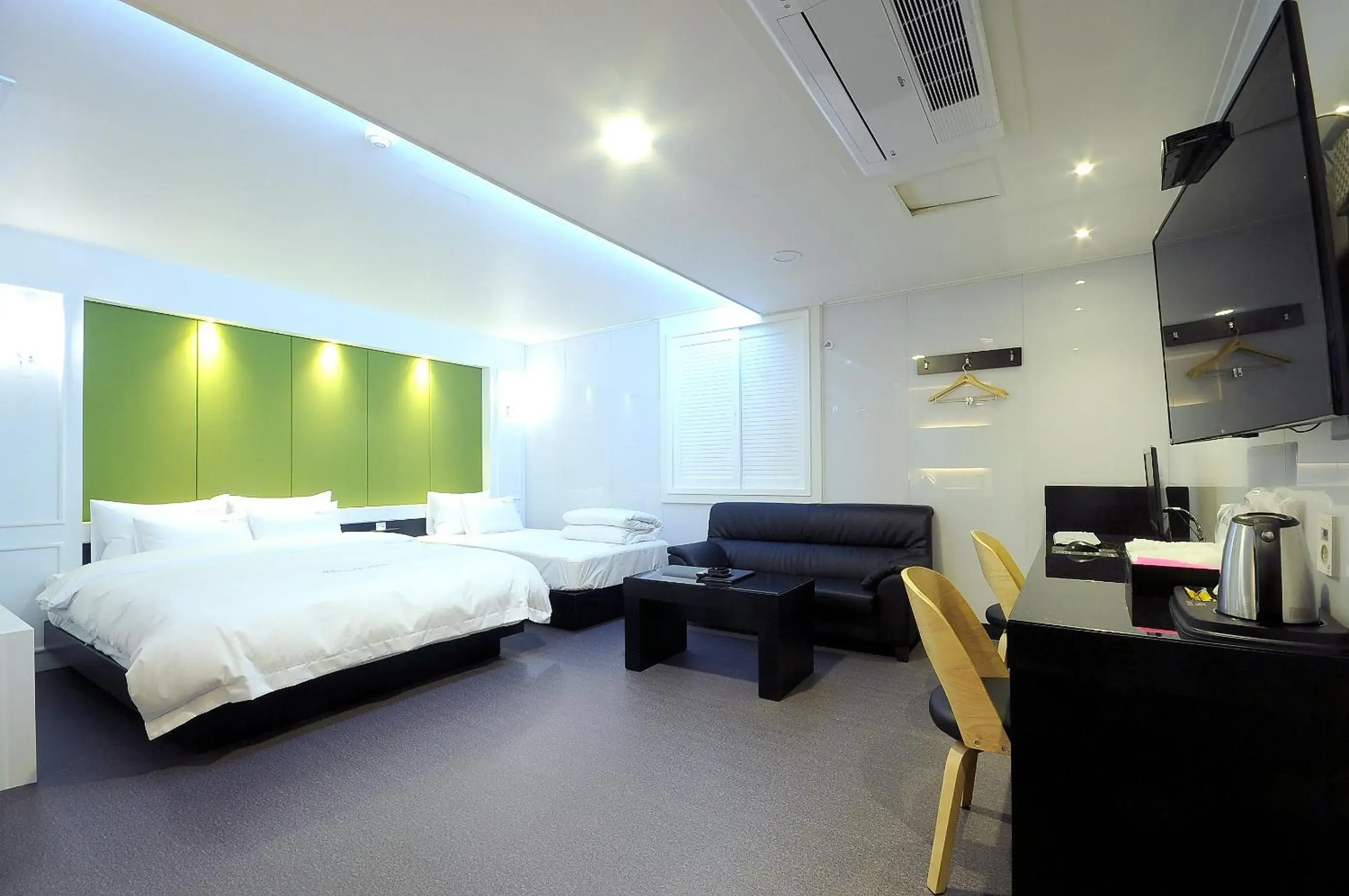 Standard Twin Room in WA Hotel Standard Twin Room in WA Hotel