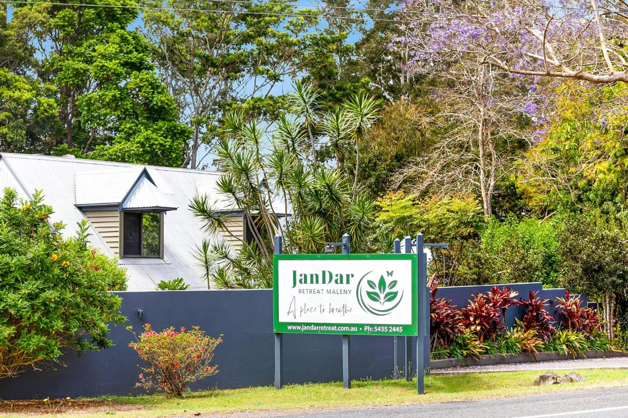 Property logo or sign in Jandar Retreat Maleny