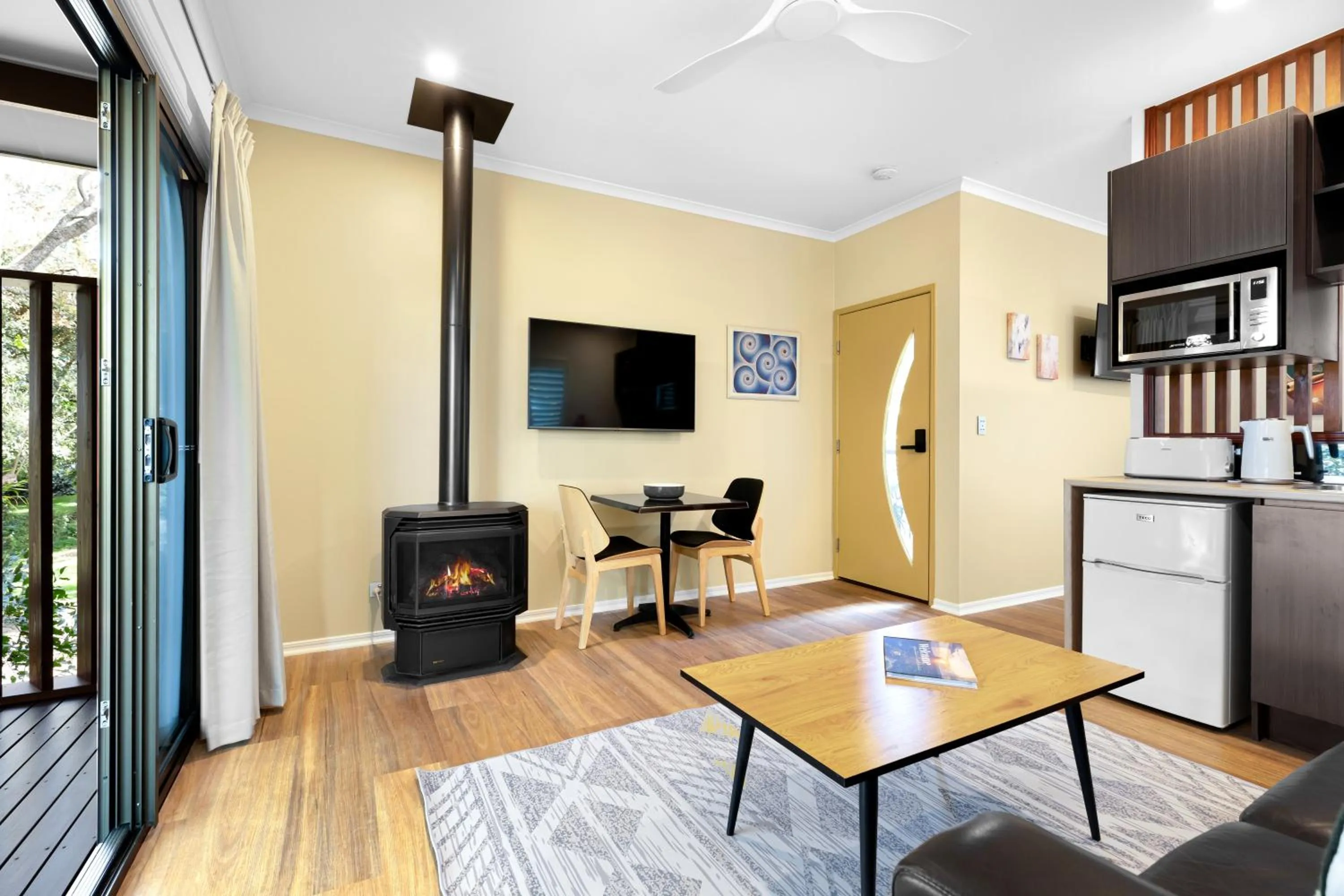 TV and multimedia in Jandar Retreat Maleny