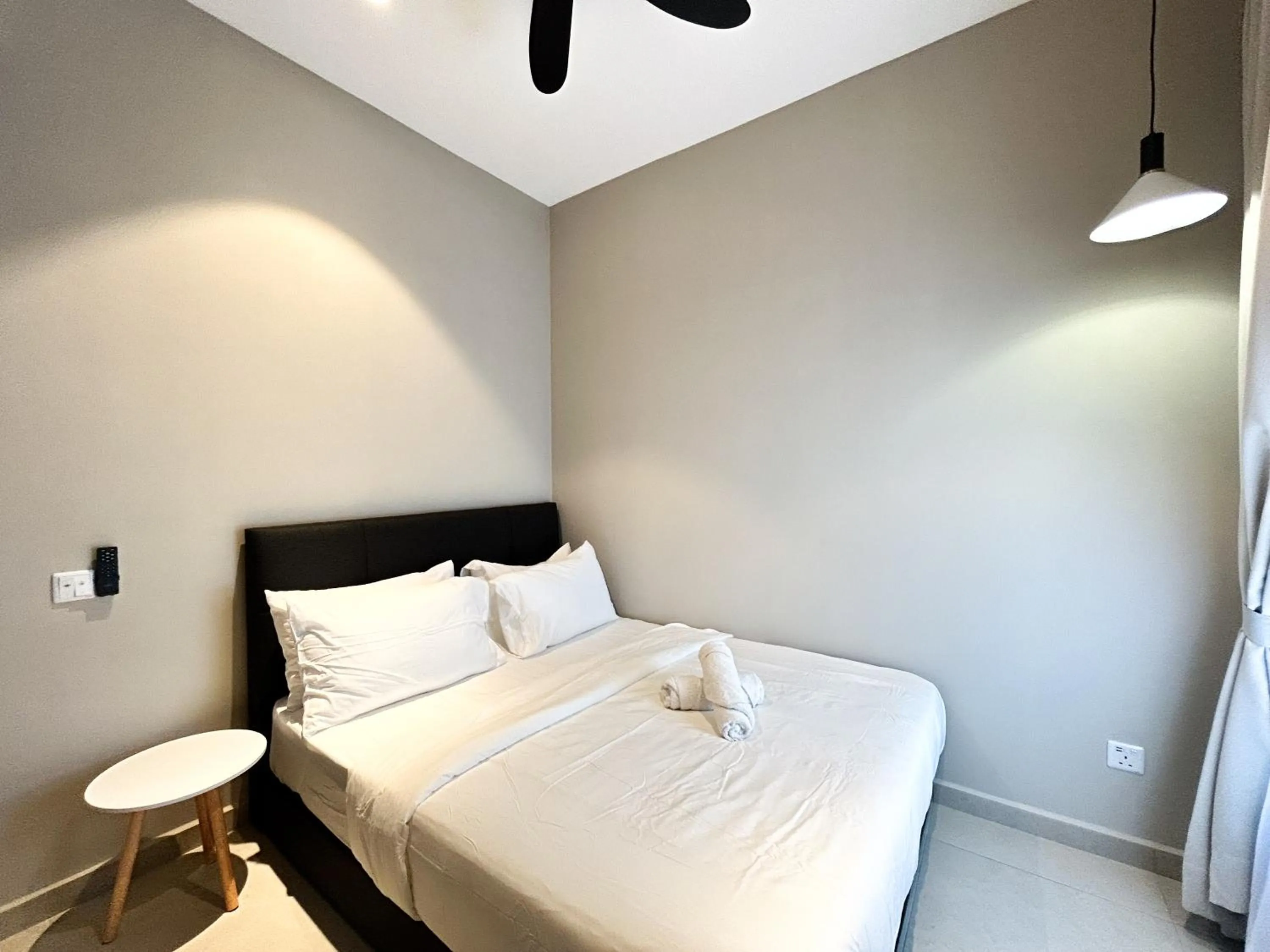 Bed in The Paxtonz by Manhattan Group