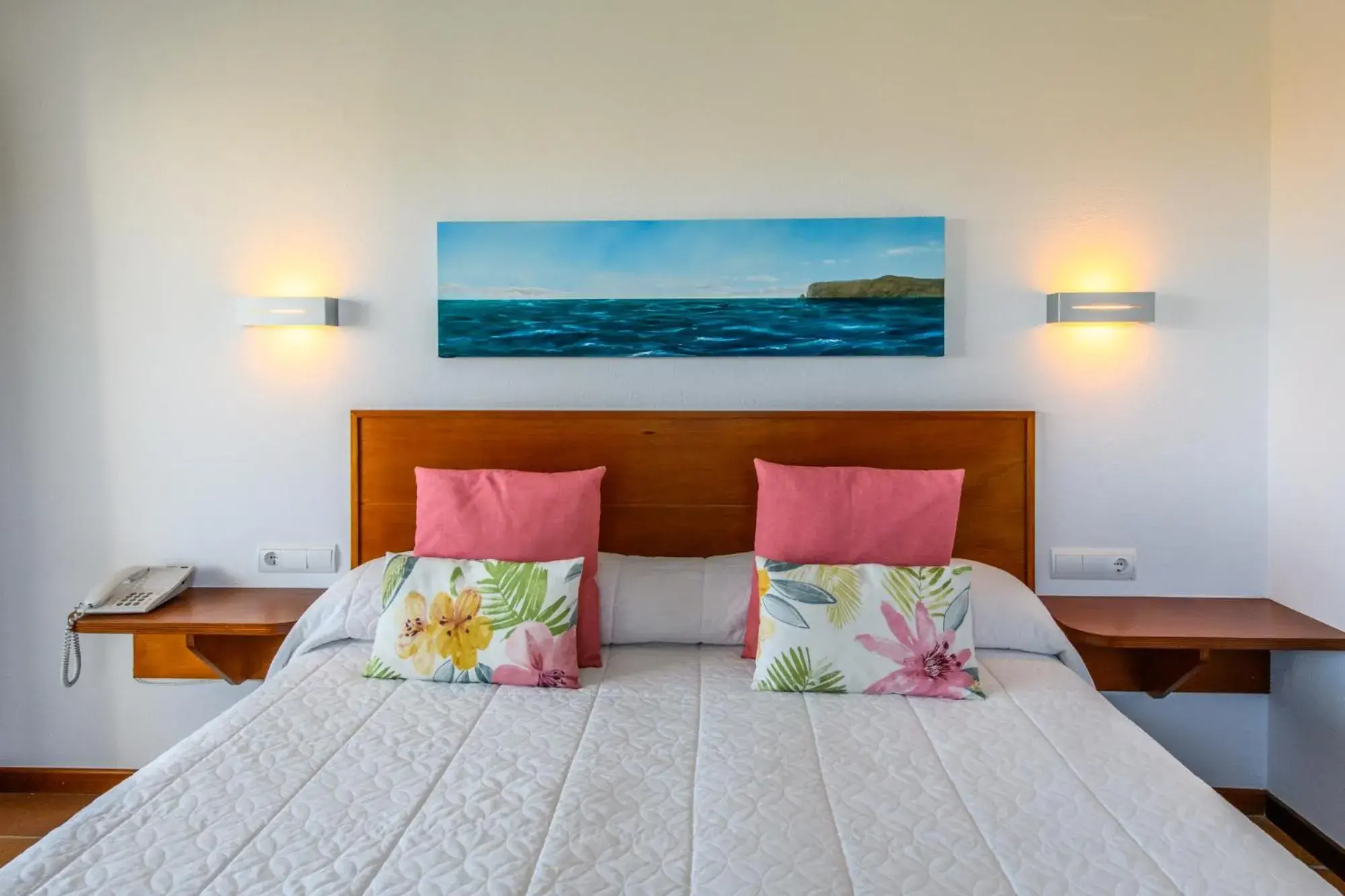 Basic Double Room in Hotel Sol Ixent - Adults Only Basic Double Room in Hotel Sol Ixent - Adults Only