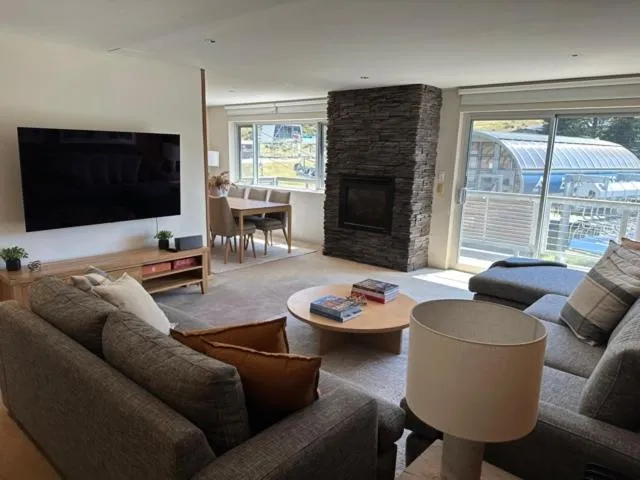 Altitude Apartments