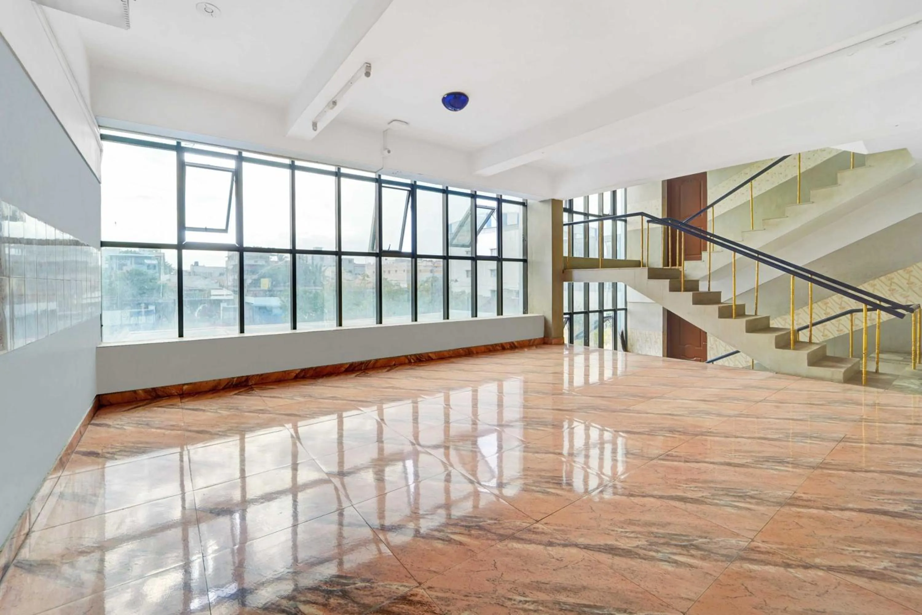 Lobby or reception in Collection O Central Railway Station Tiruppur