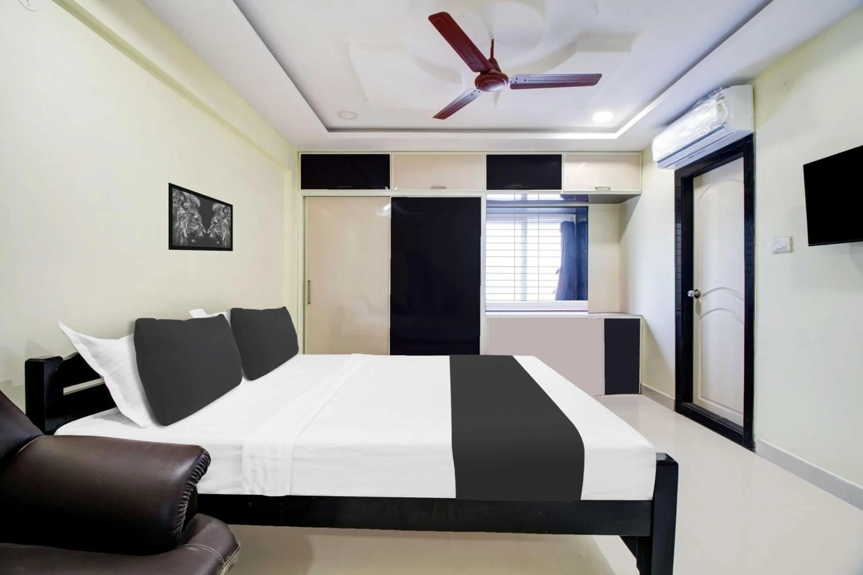 Bedroom, Bed in Collection O Visakhapatnam Government Institute of Chemical Engineering