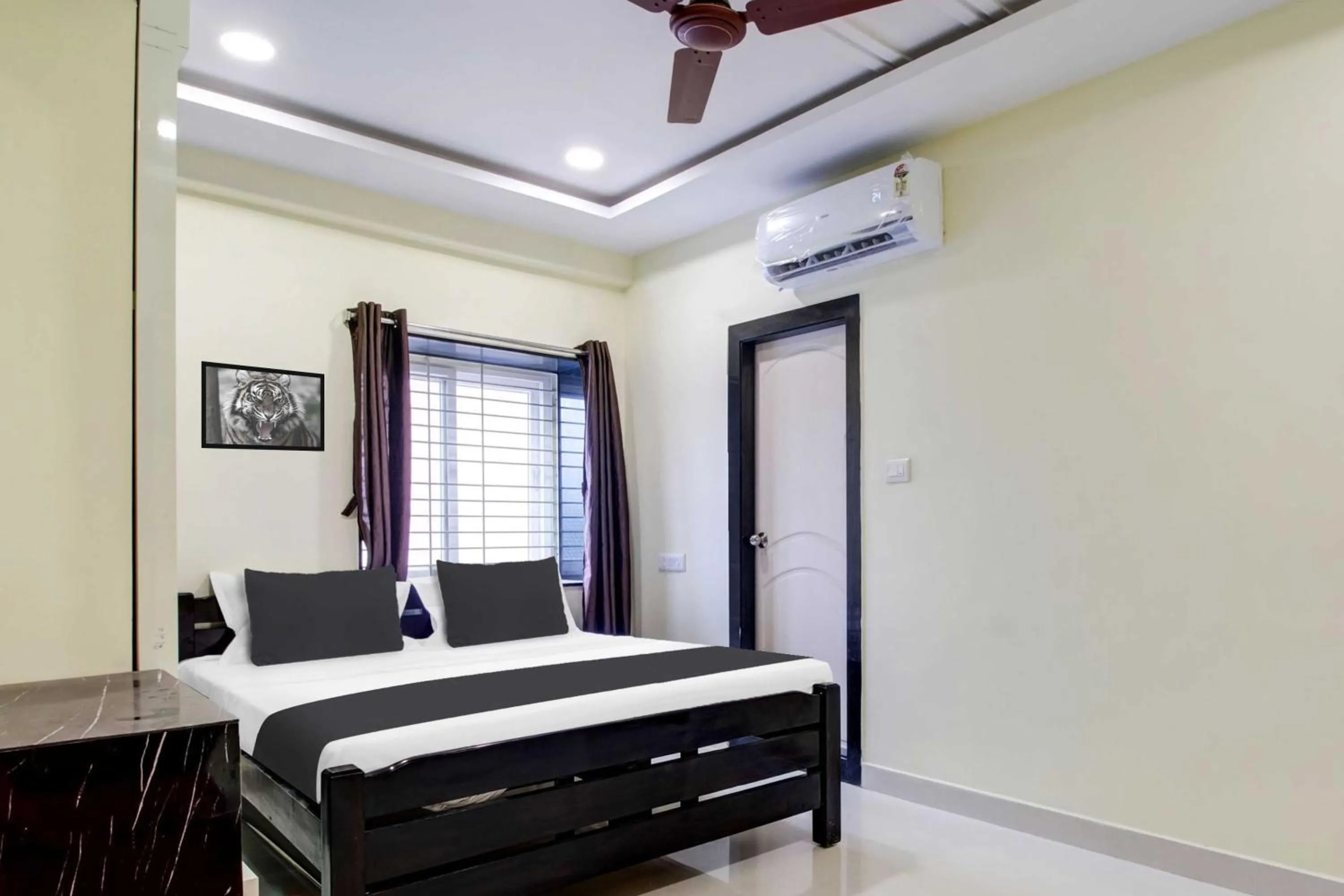 Bedroom in Collection O Visakhapatnam Government Institute of Chemical Engineering