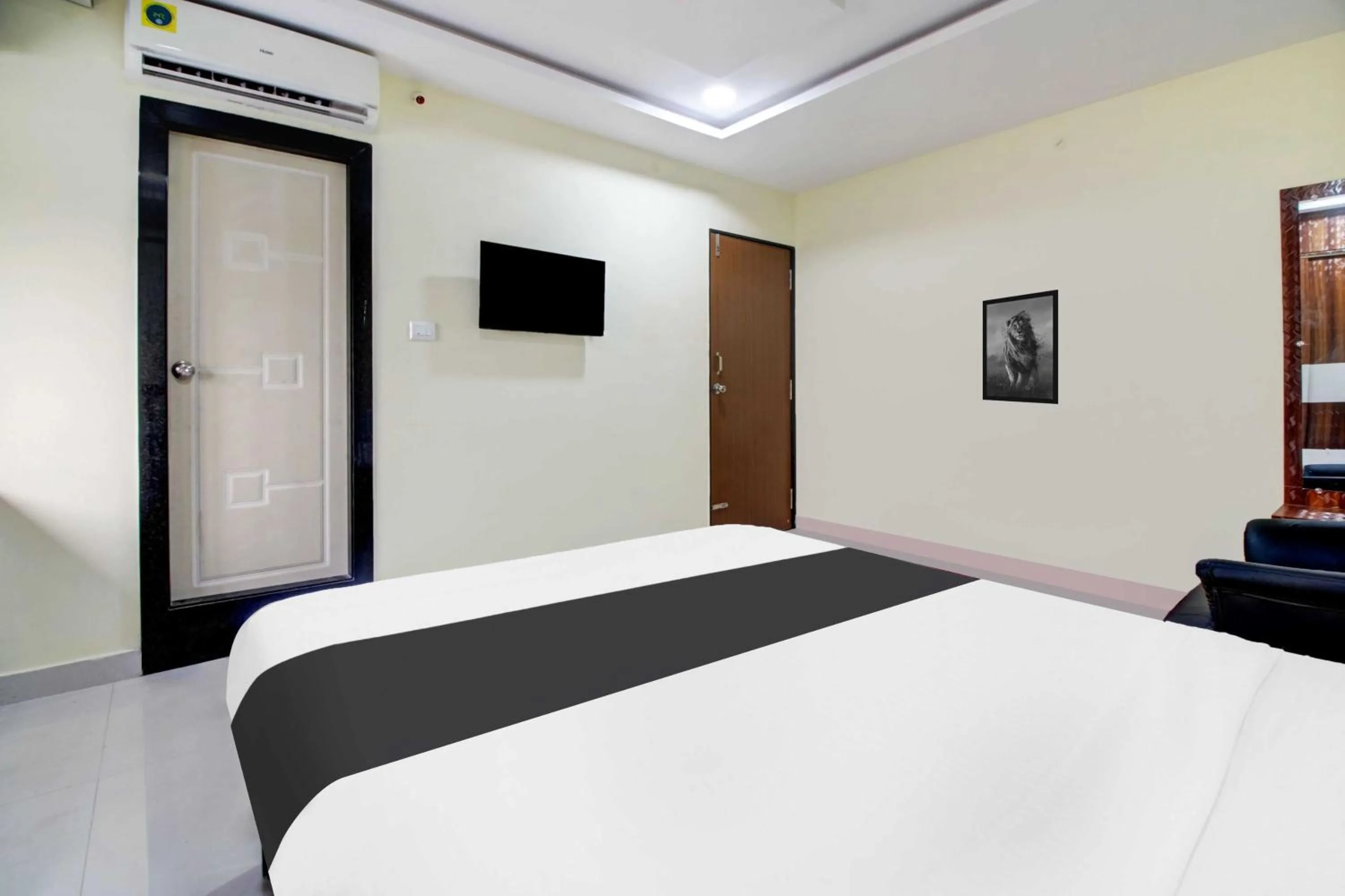Bedroom, Bed in Collection O Visakhapatnam Government Institute of Chemical Engineering