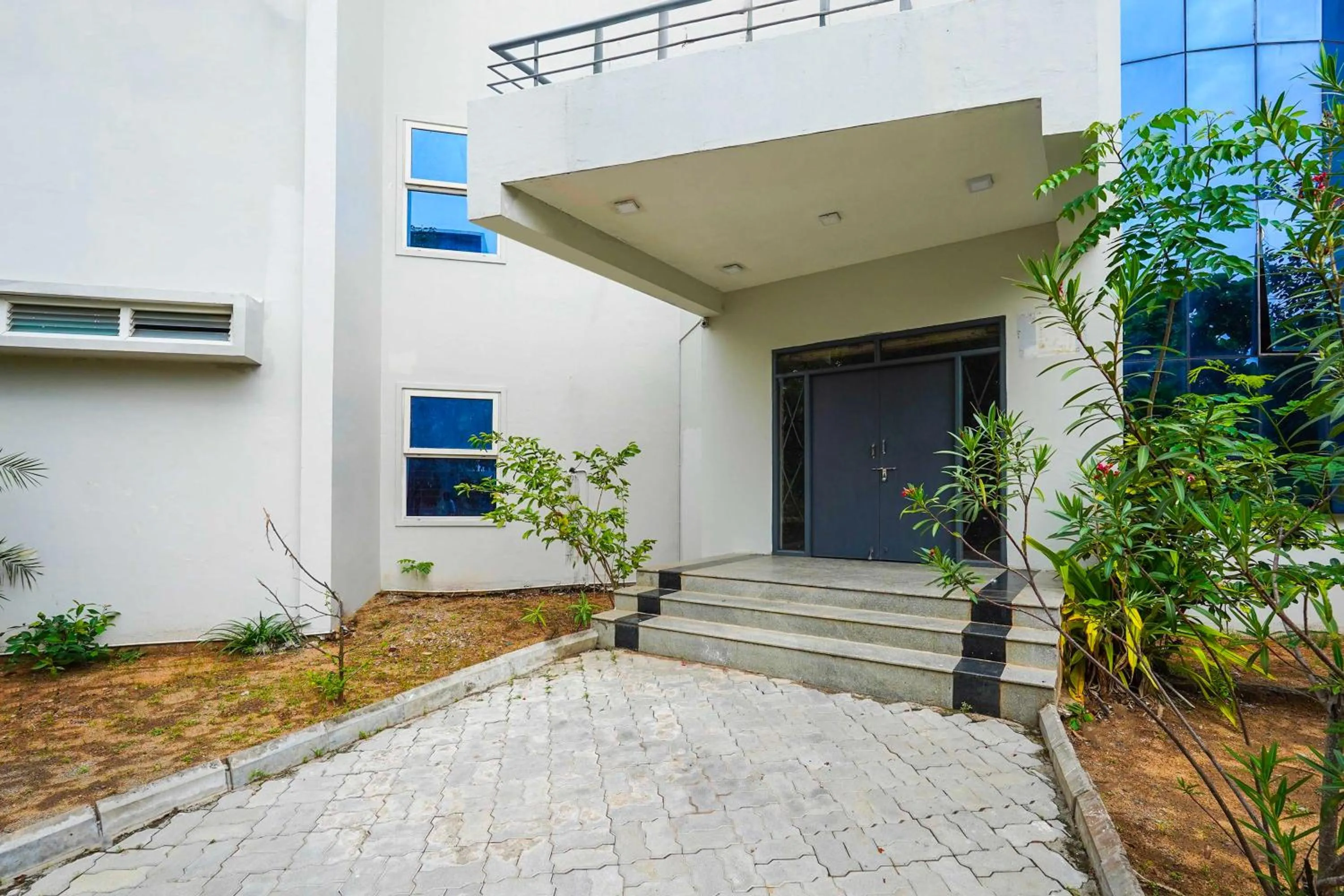 Facade/entrance in Collection O Chennai Nemmeli Bridge